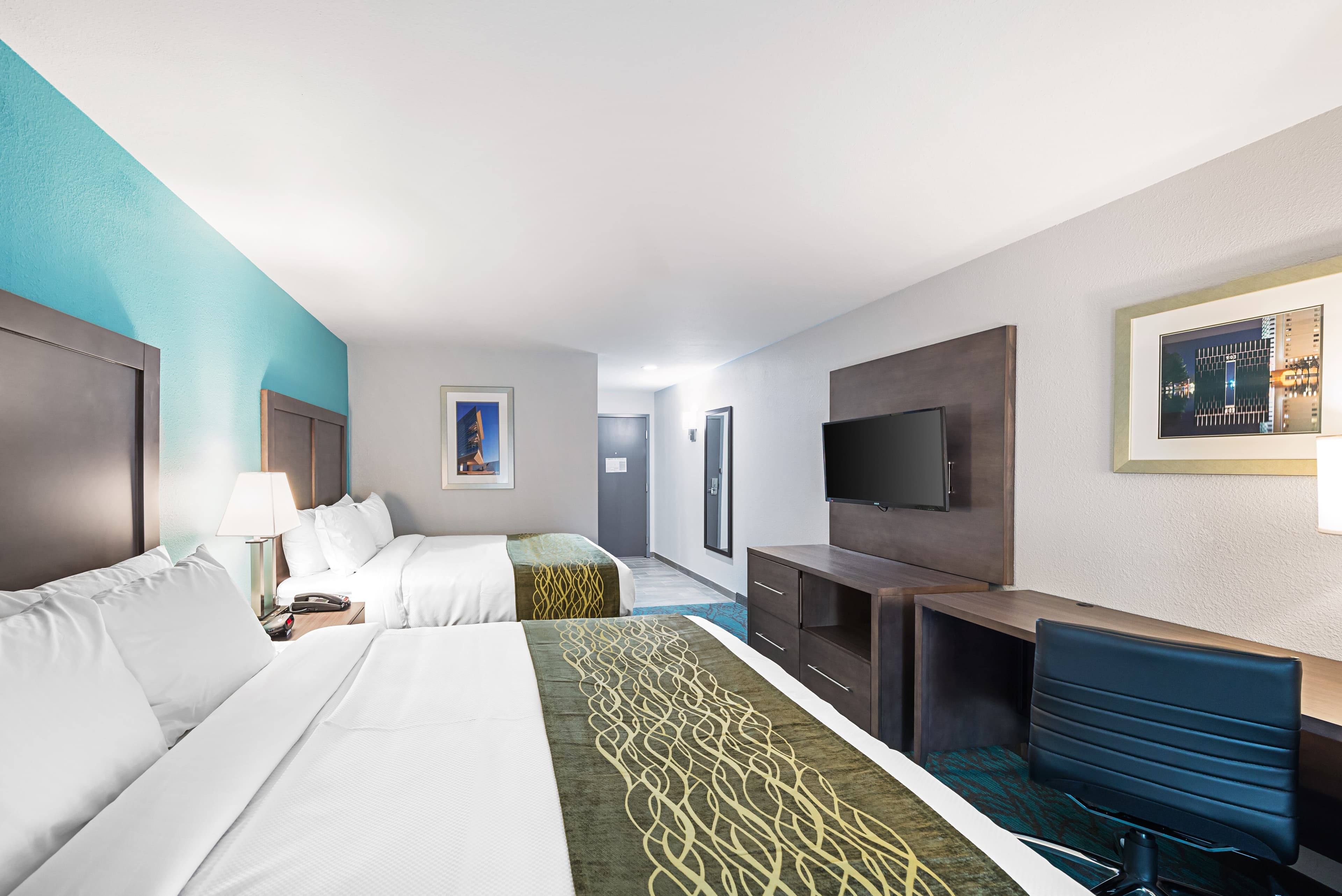 Comfort Inn & Suites Oklahoma City near Bricktown — 8