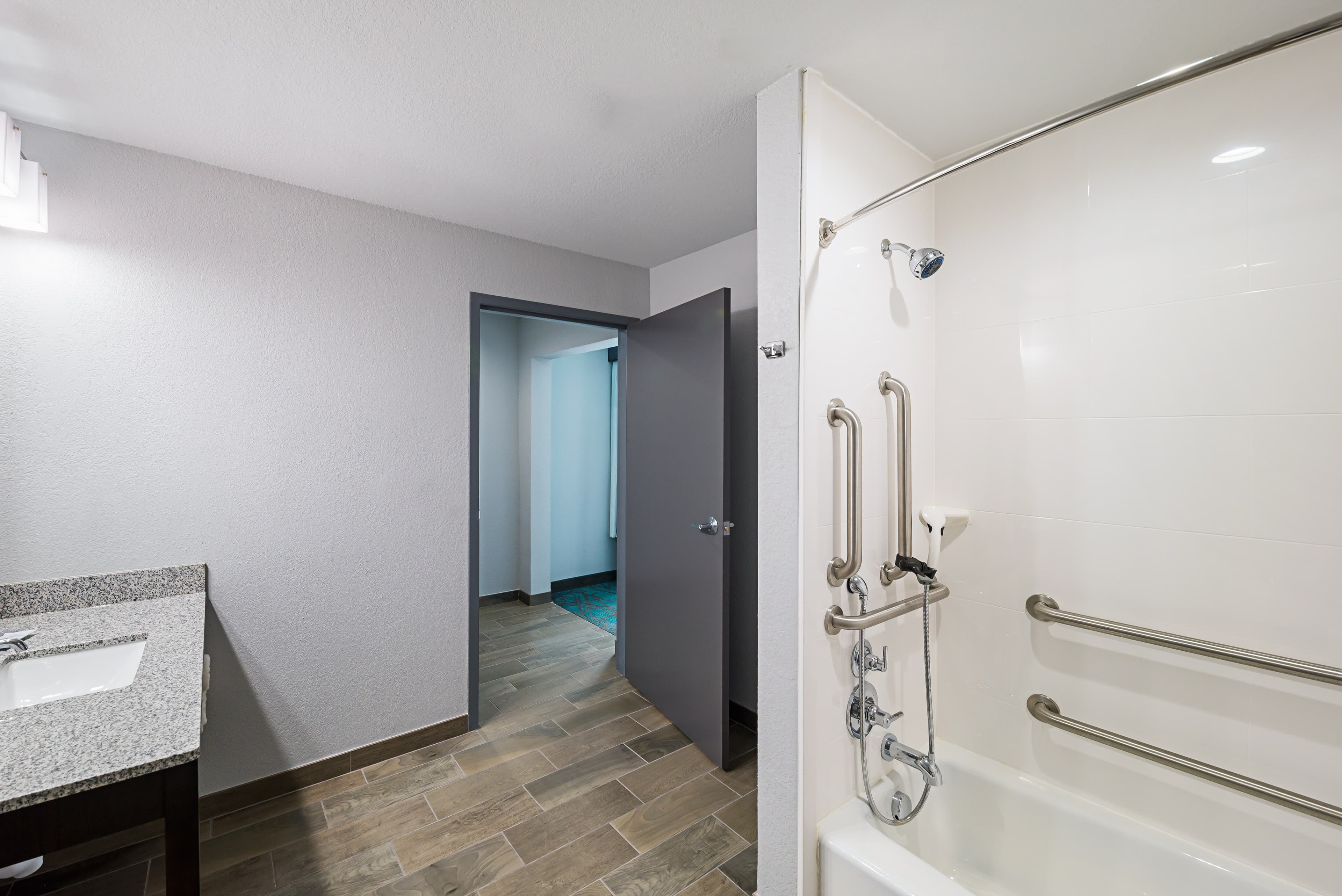 Comfort Inn & Suites Oklahoma City near Bricktown — 17