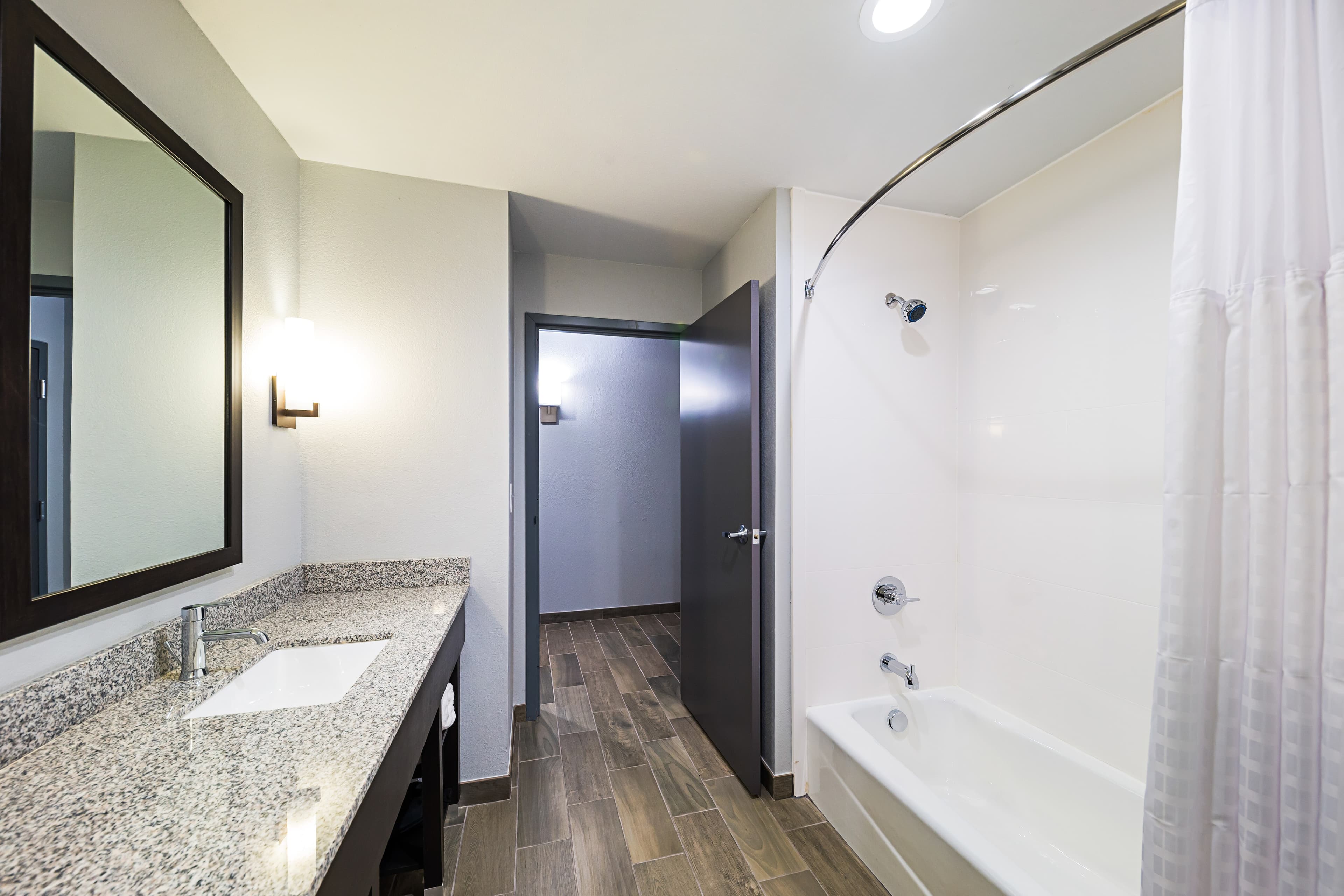 Comfort Inn & Suites Oklahoma City near Bricktown — 28
