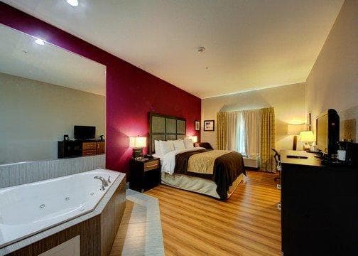Comfort Inn & Suites Tulsa I-44 West - Rt 66 — 12