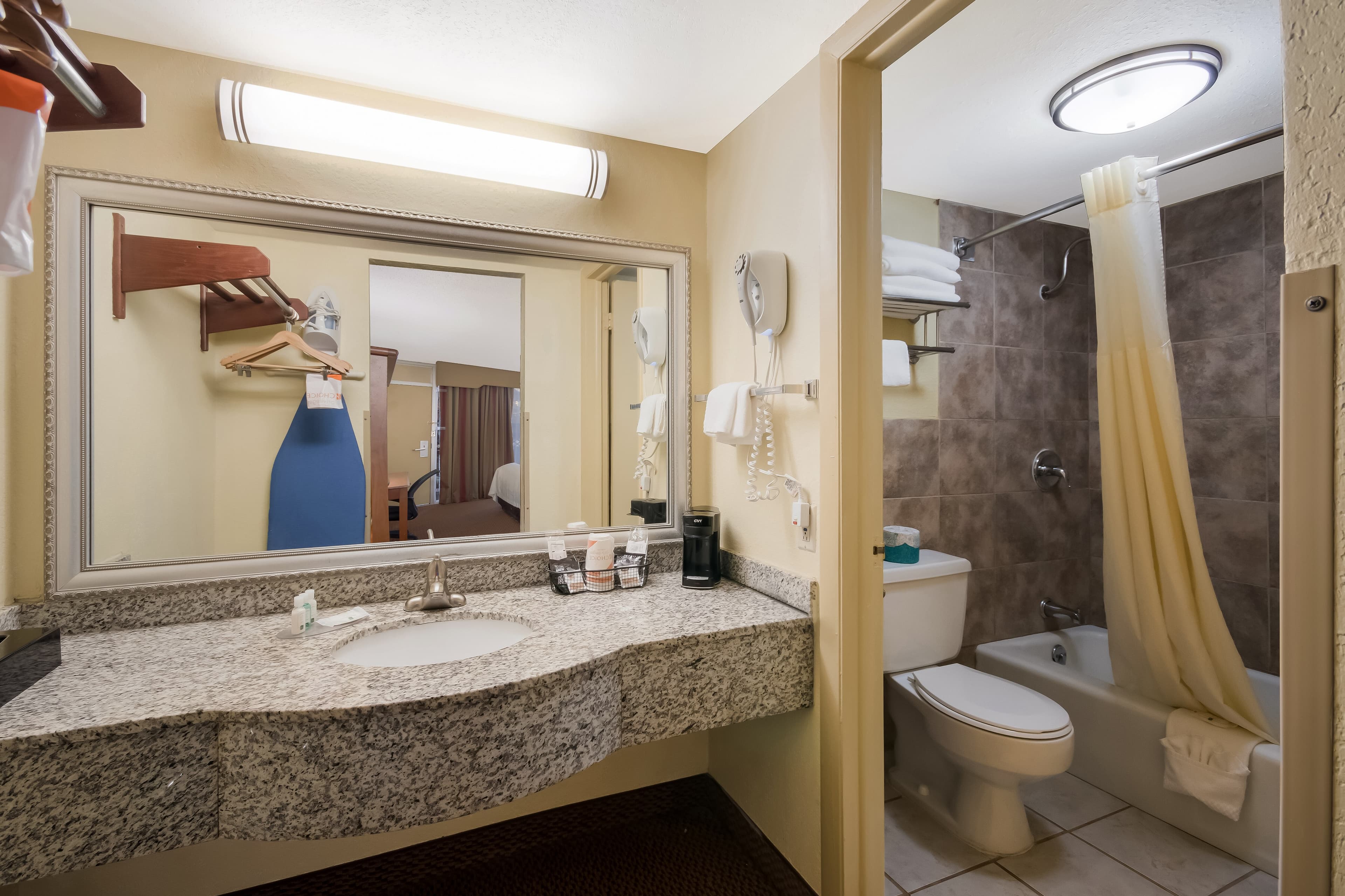 Quality Inn Chickasha - Image 3