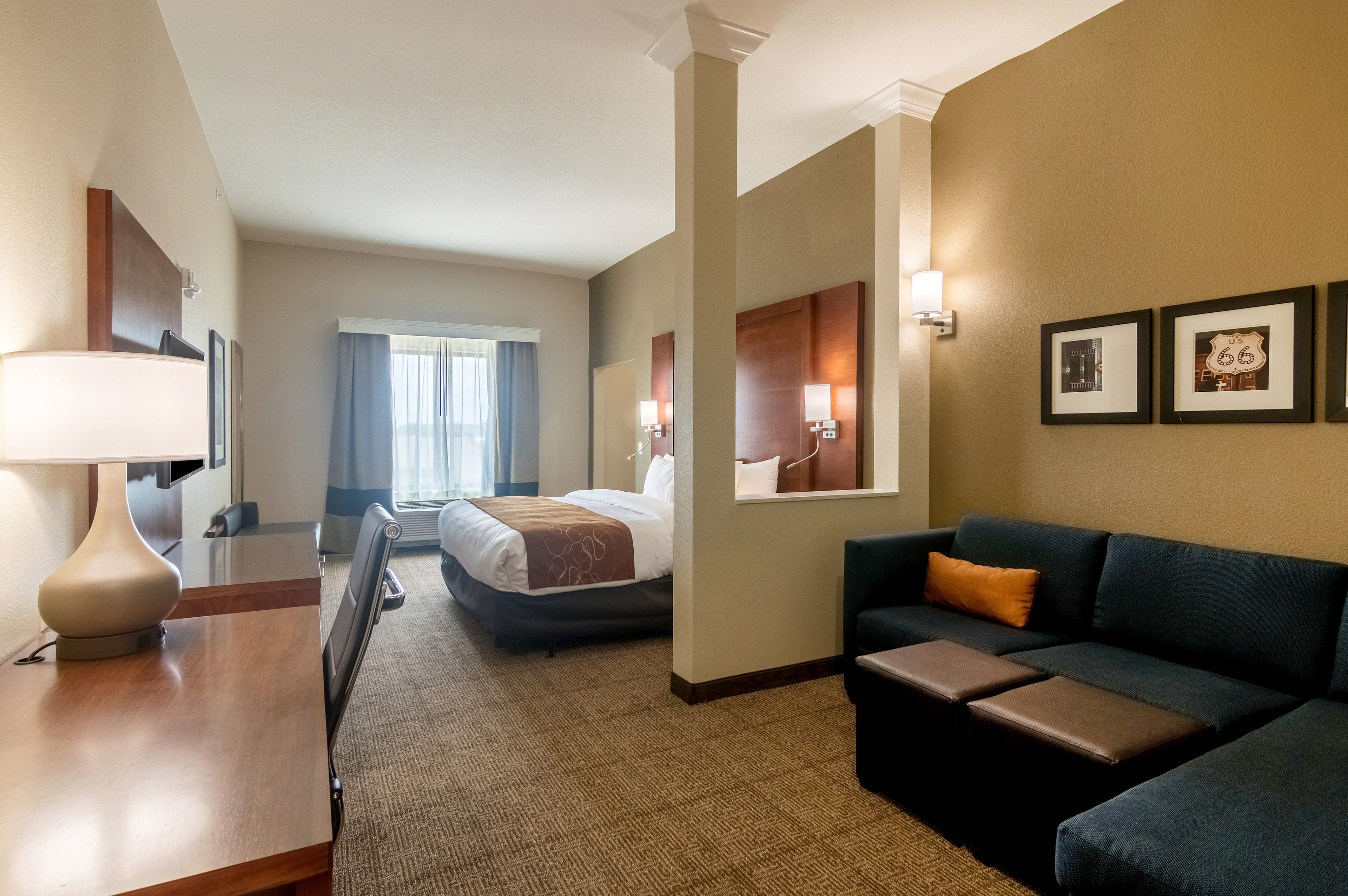 Comfort Suites Meridian and I-40 - Image 2