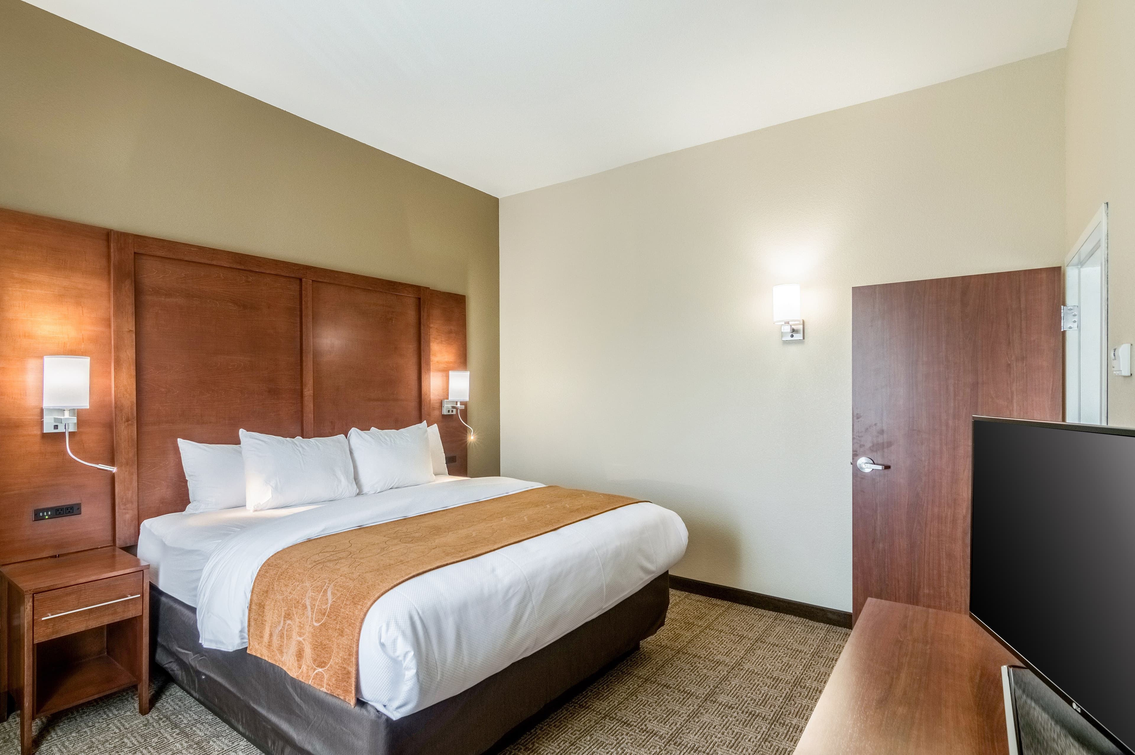 Comfort Suites Meridian and I-40 — 15
