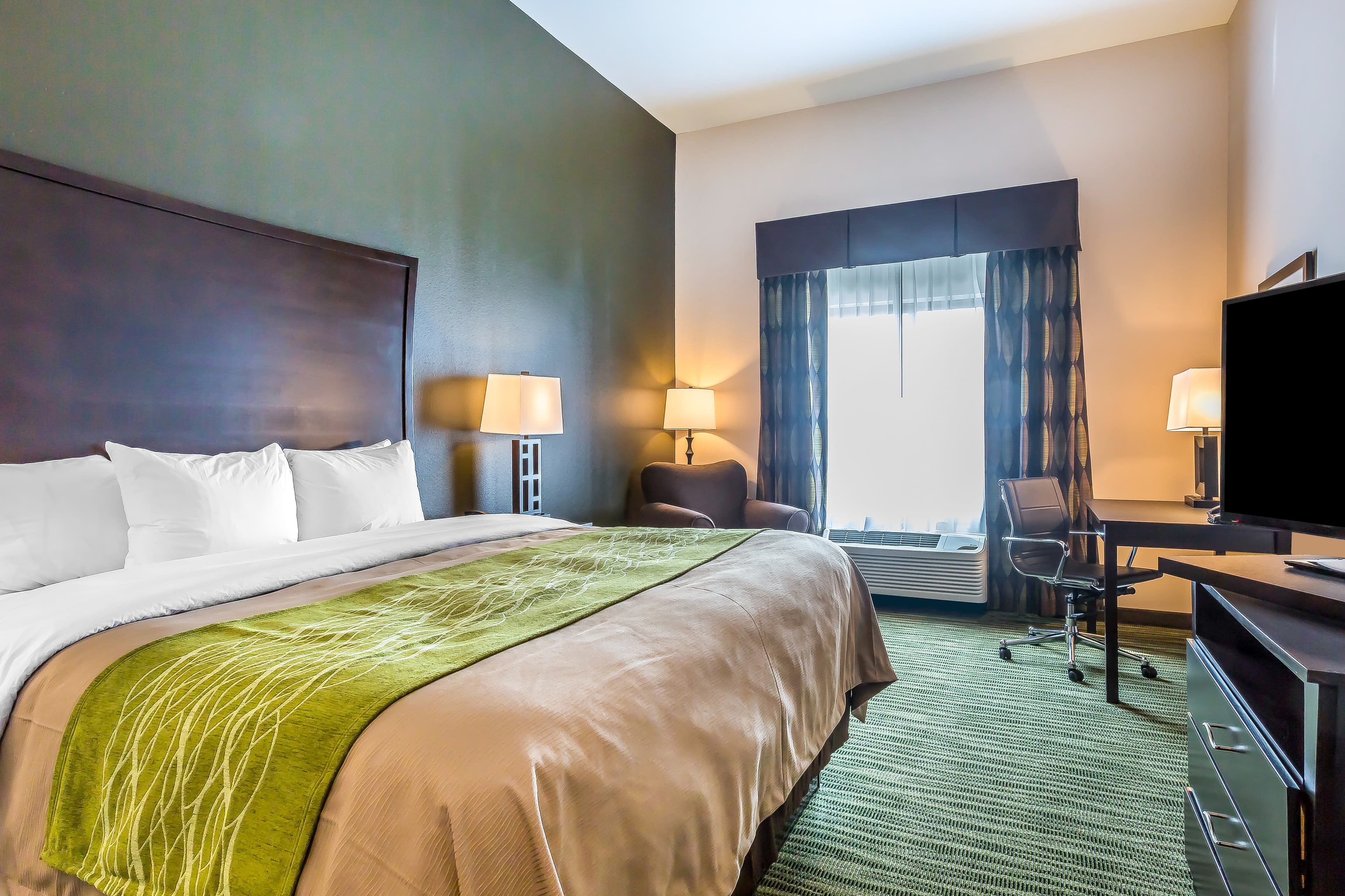Comfort Inn & Suites Moore - Oklahoma City — 6