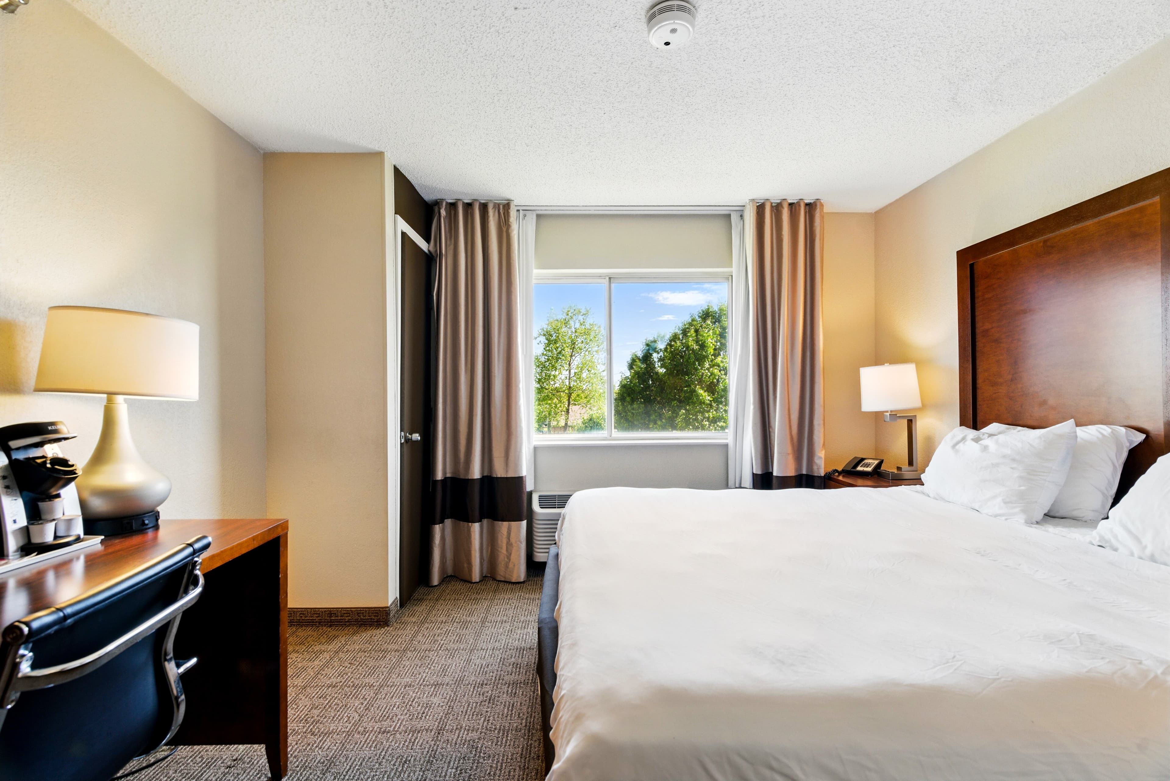 Comfort Inn South Tulsa - Woodland Hills - Image 5