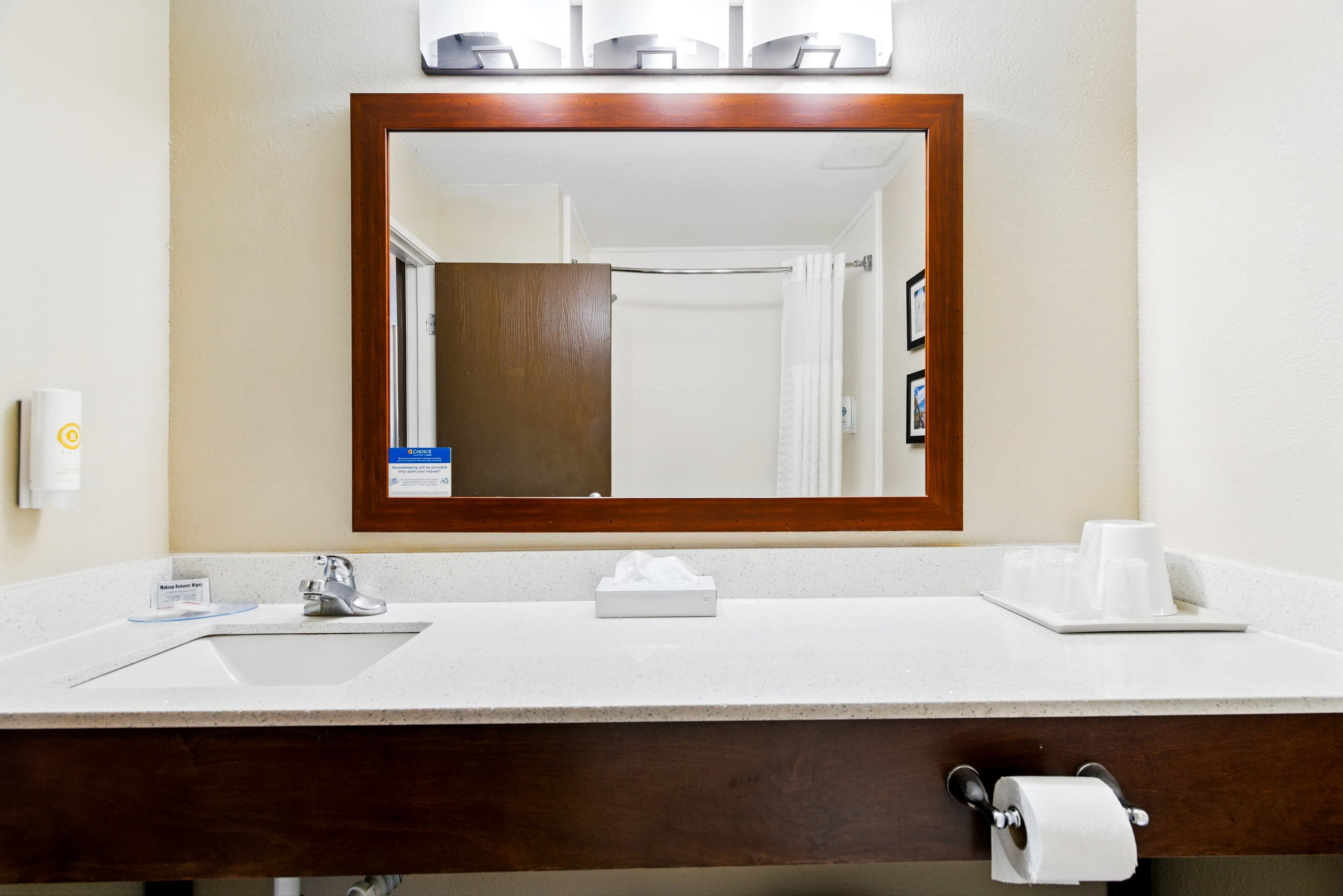 Comfort Inn South Tulsa - Woodland Hills — 8