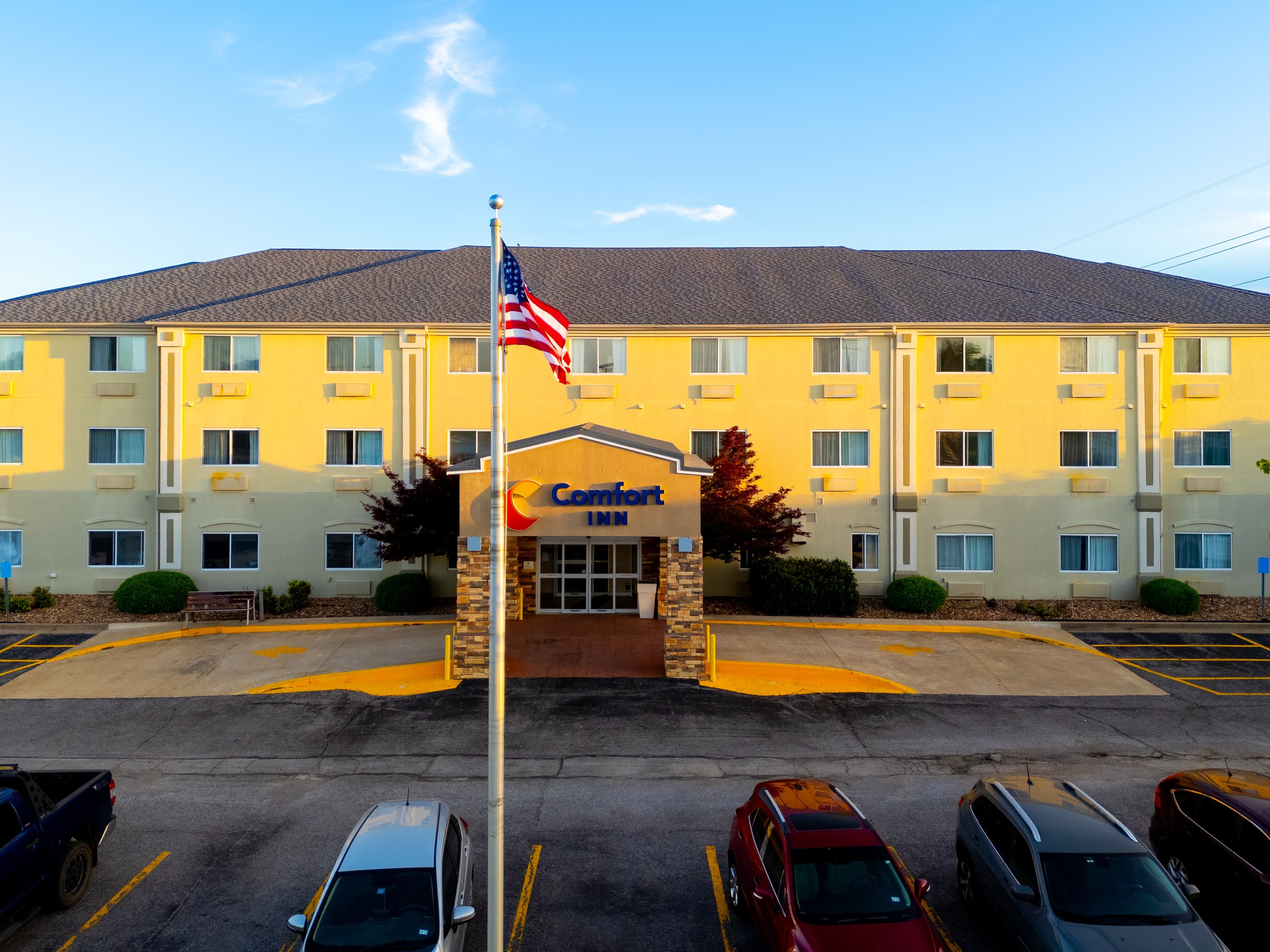 Comfort Inn South Tulsa - Woodland Hills - Image 1