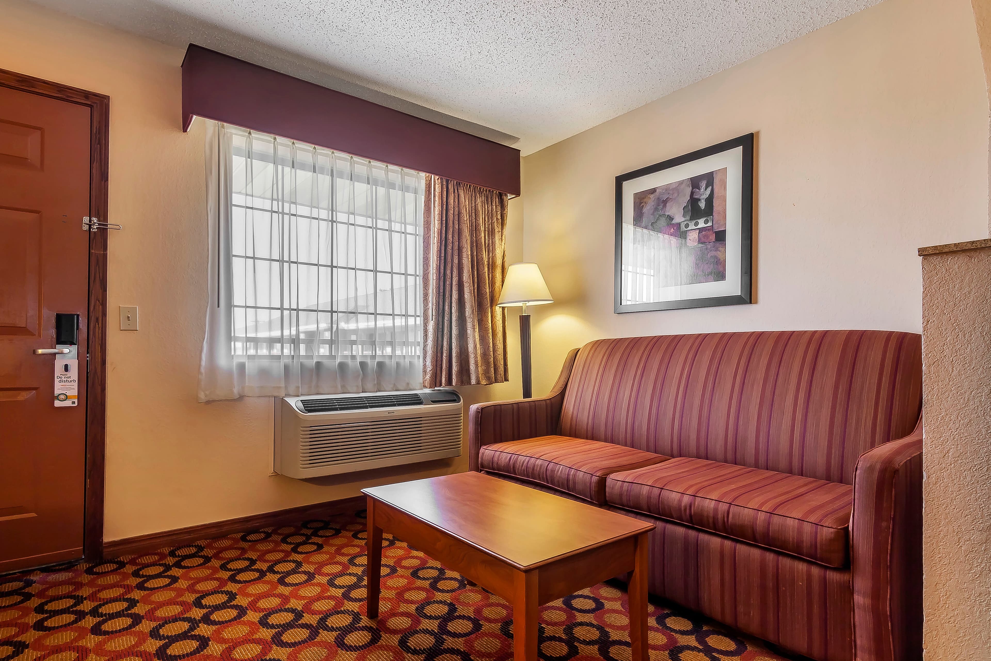 Quality Inn & Suites Owasso US-169 - Image 4
