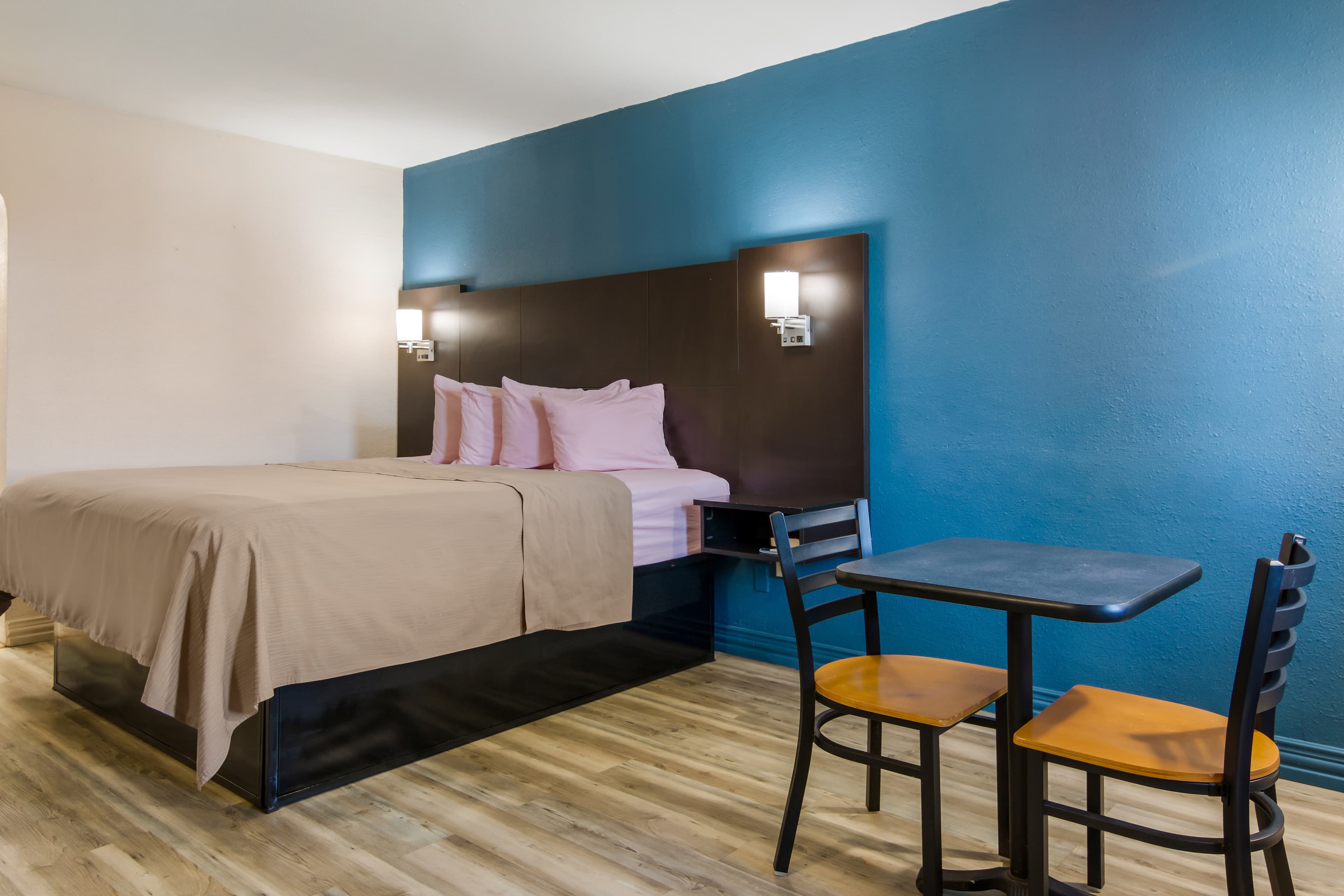 Rodeway Inn Broken Bow-Hochatown - Image 2