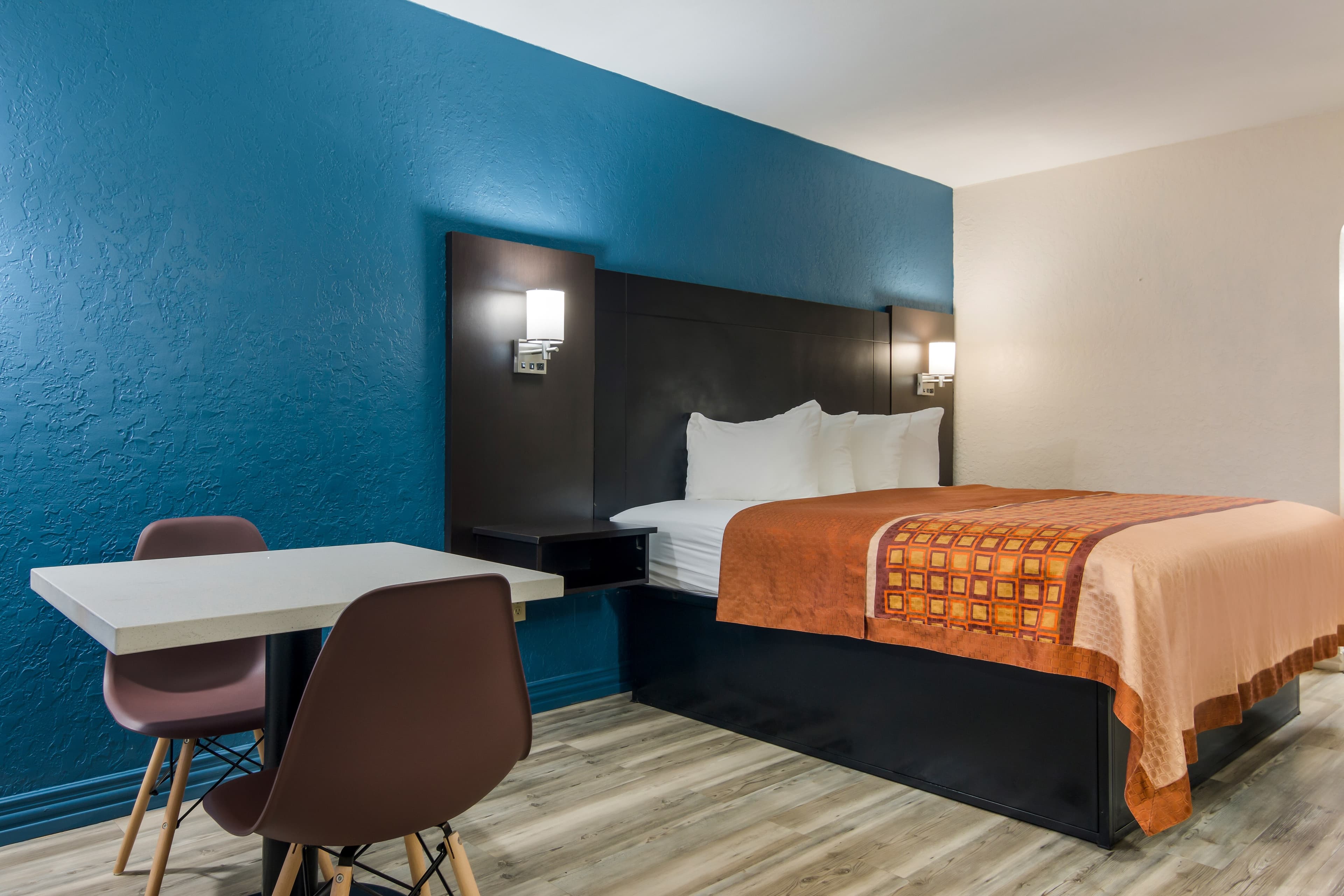 Rodeway Inn Broken Bow-Hochatown — 10
