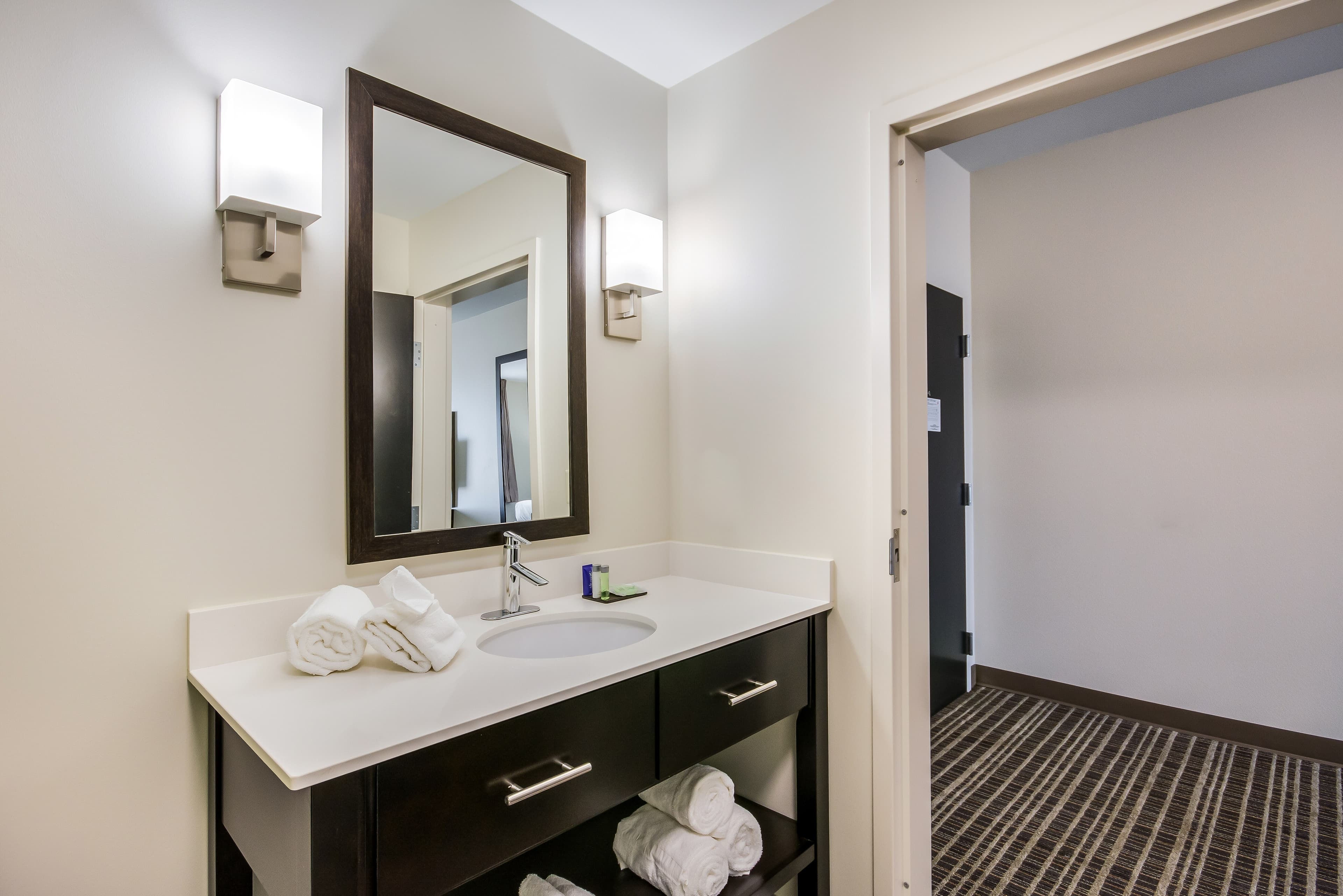 Sleep Inn & Suites Yukon Oklahoma City — 29