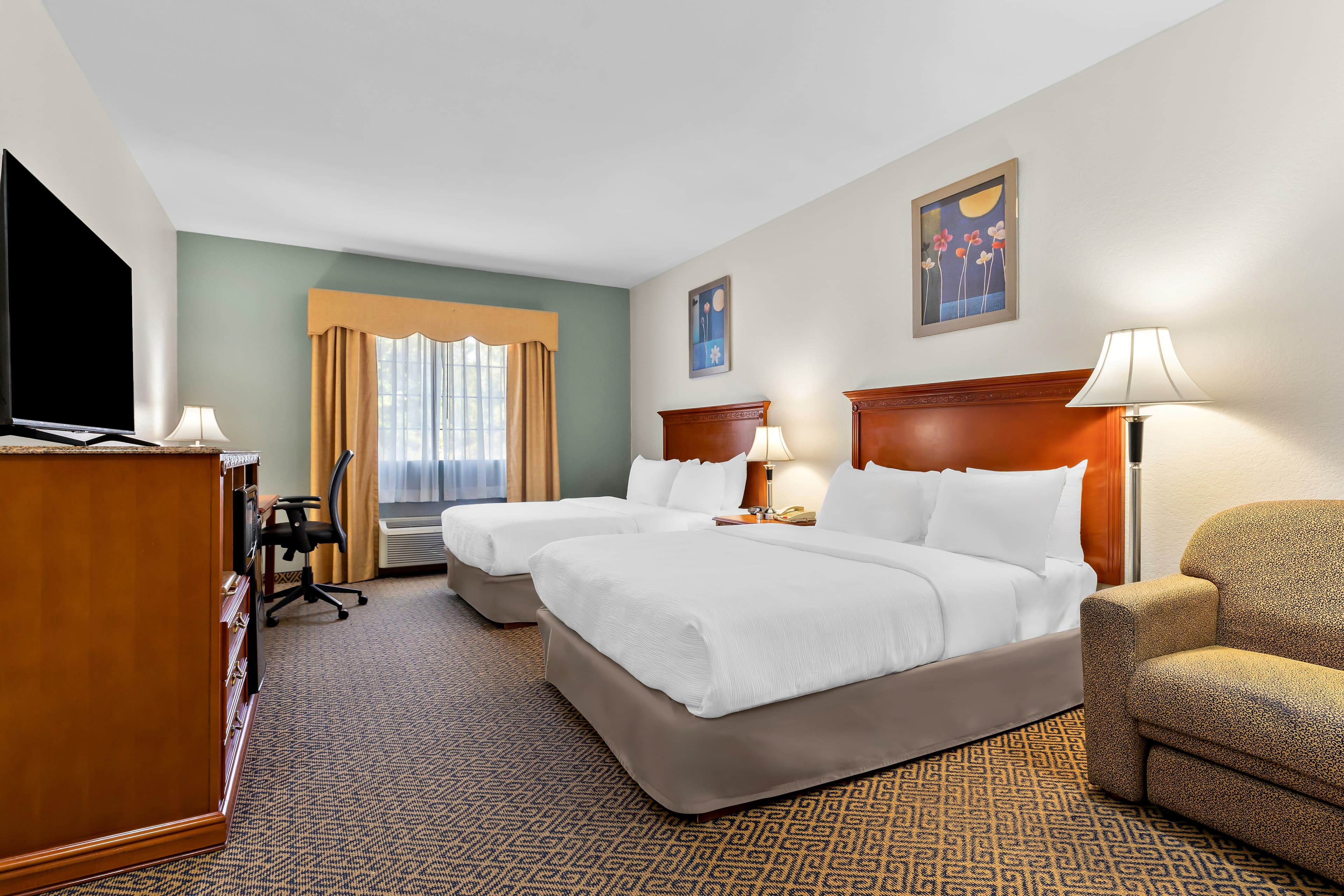 Quality Inn & Suites McAlester on Hwy 69 — 8