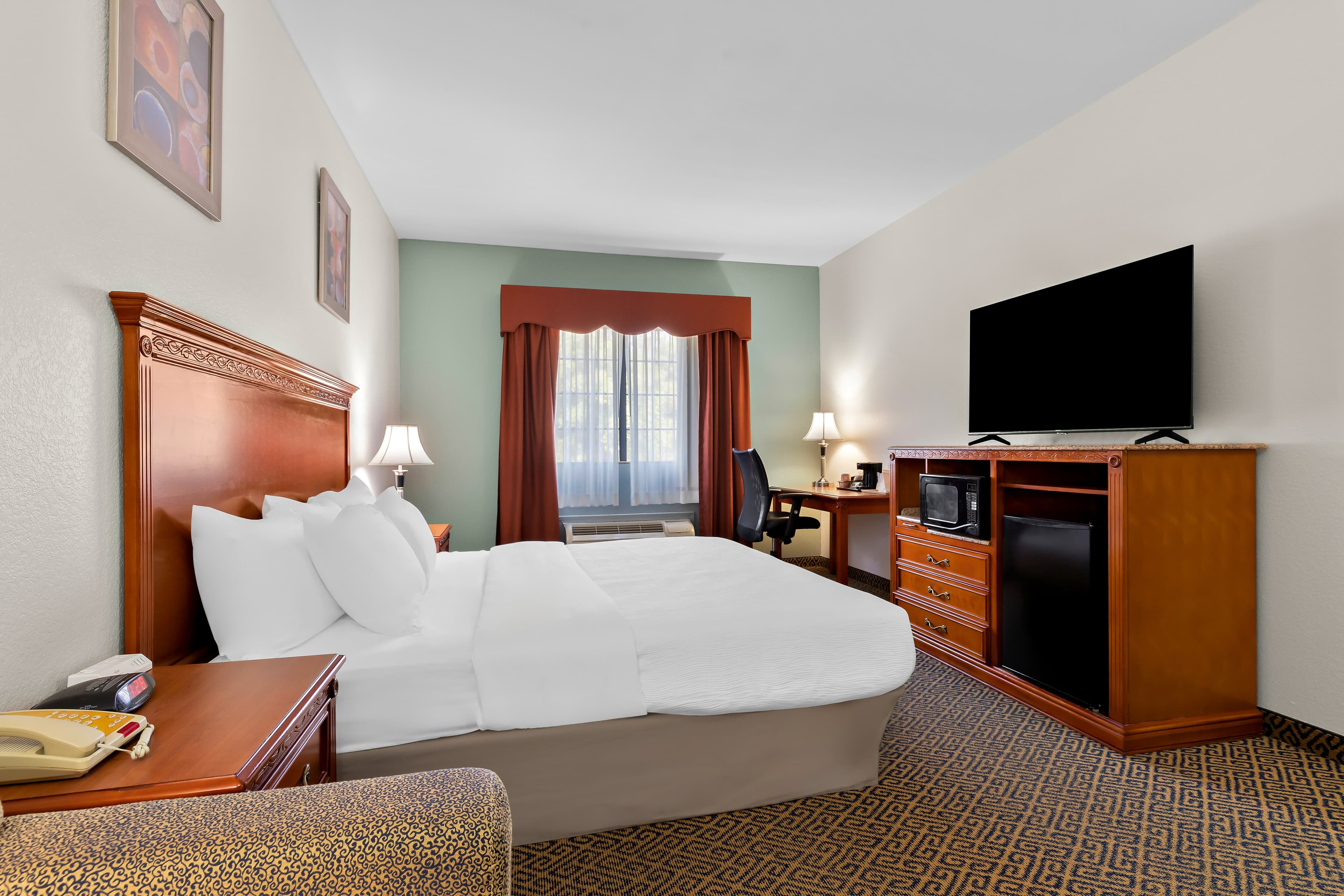 Quality Inn & Suites McAlester on Hwy 69 - Image 2