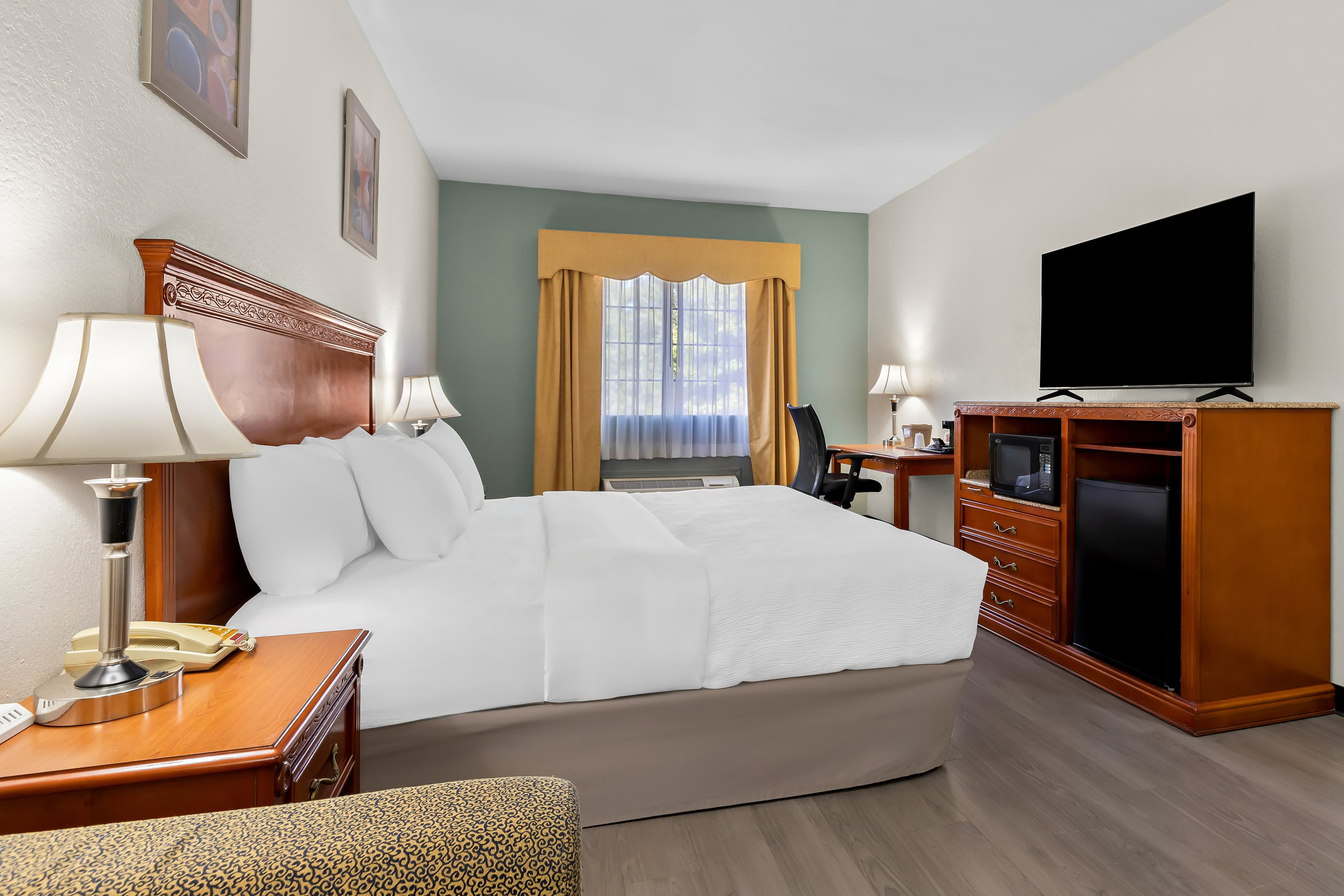 Quality Inn & Suites McAlester on Hwy 69 — 12