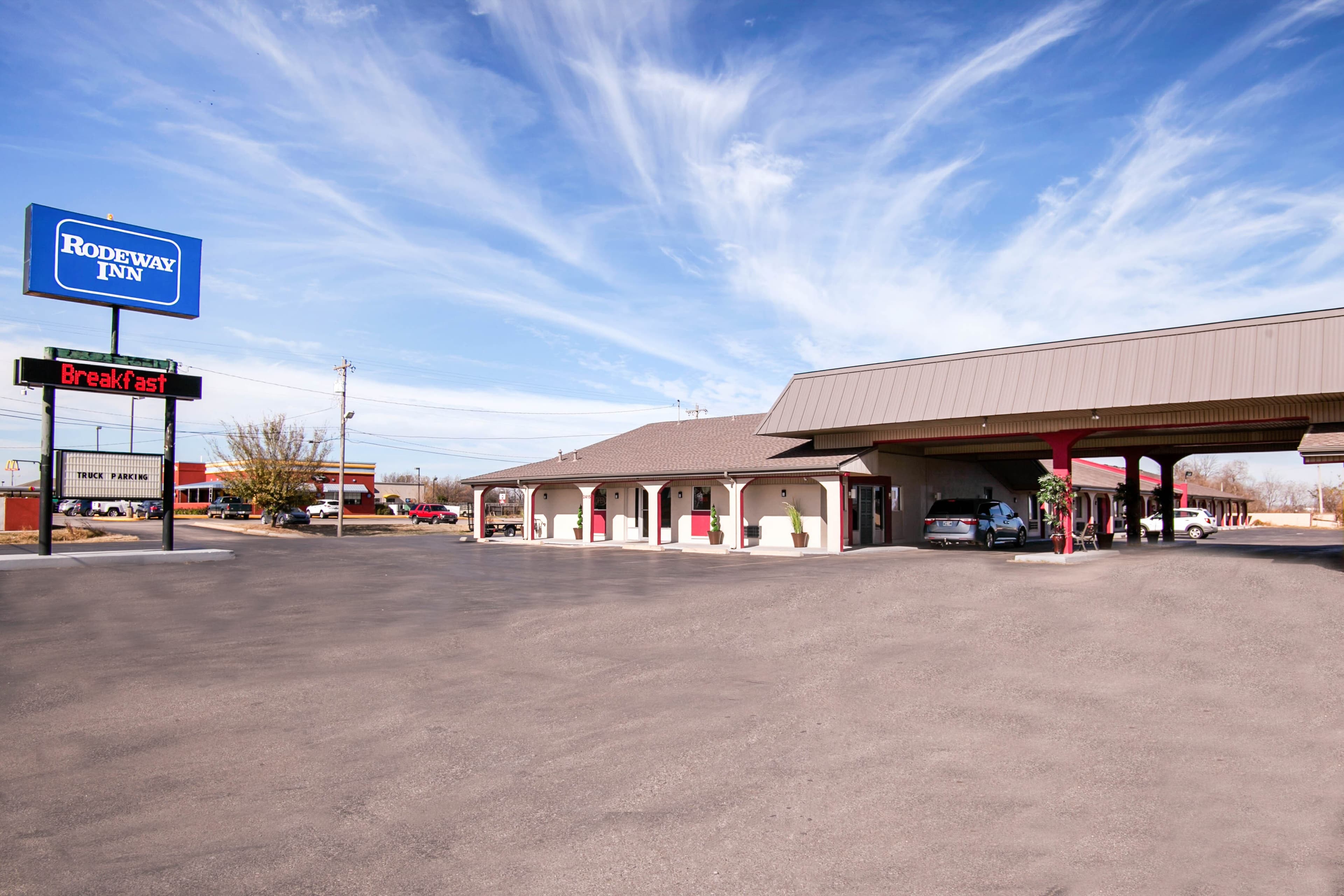 Rodeway Inn Pauls Valley - Image 1