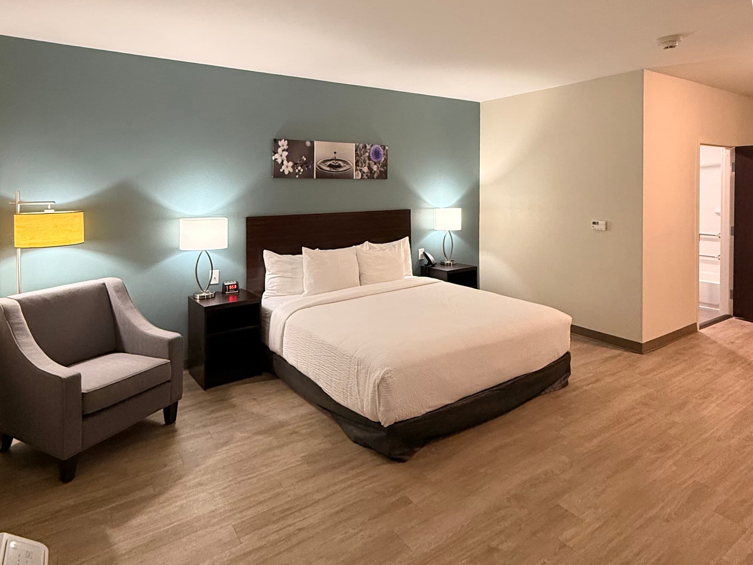 Sleep Inn - Oklahoma City Airport - Image 4