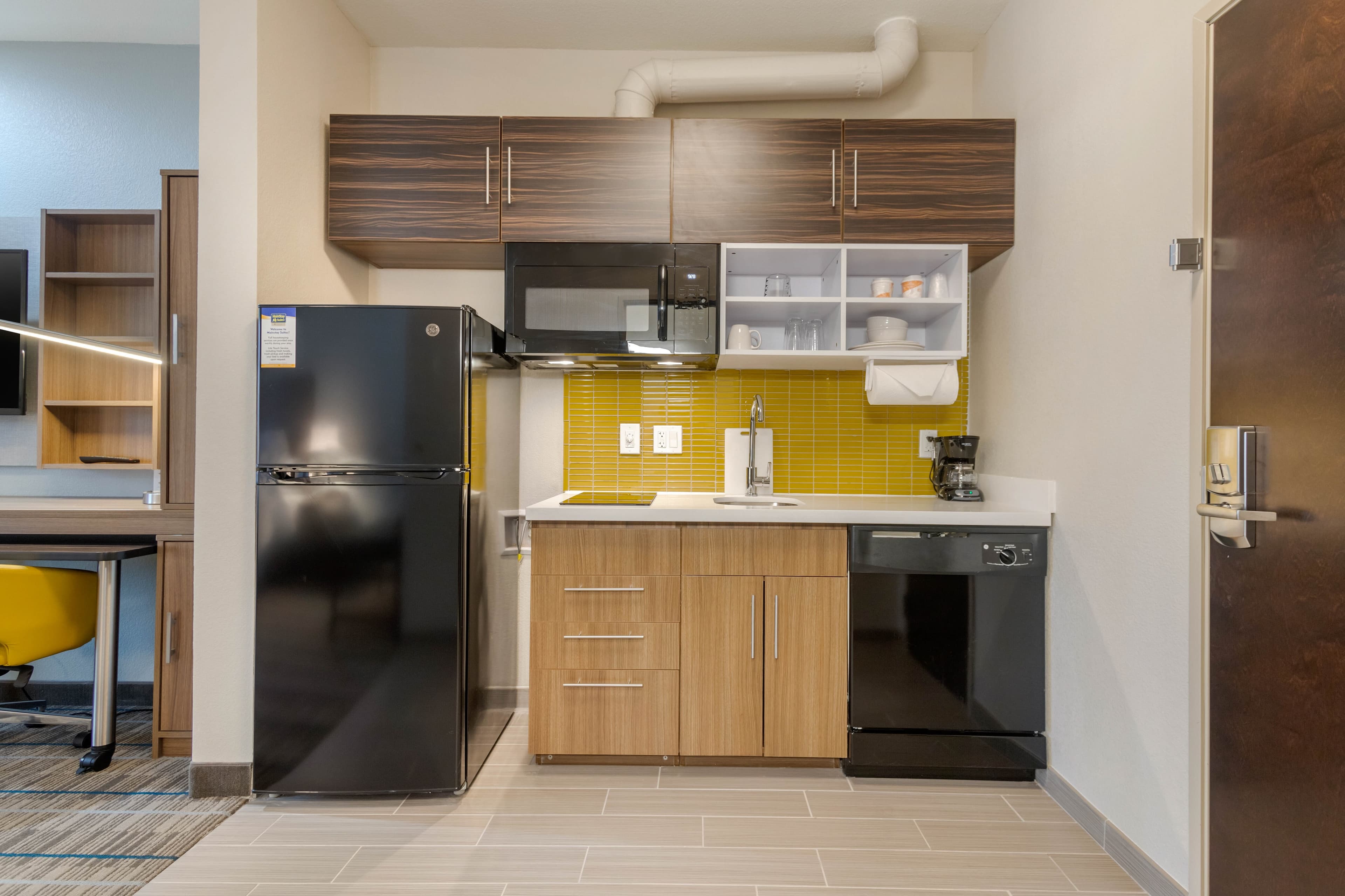 MainStay Suites Bricktown - near Medical Center - Image 4