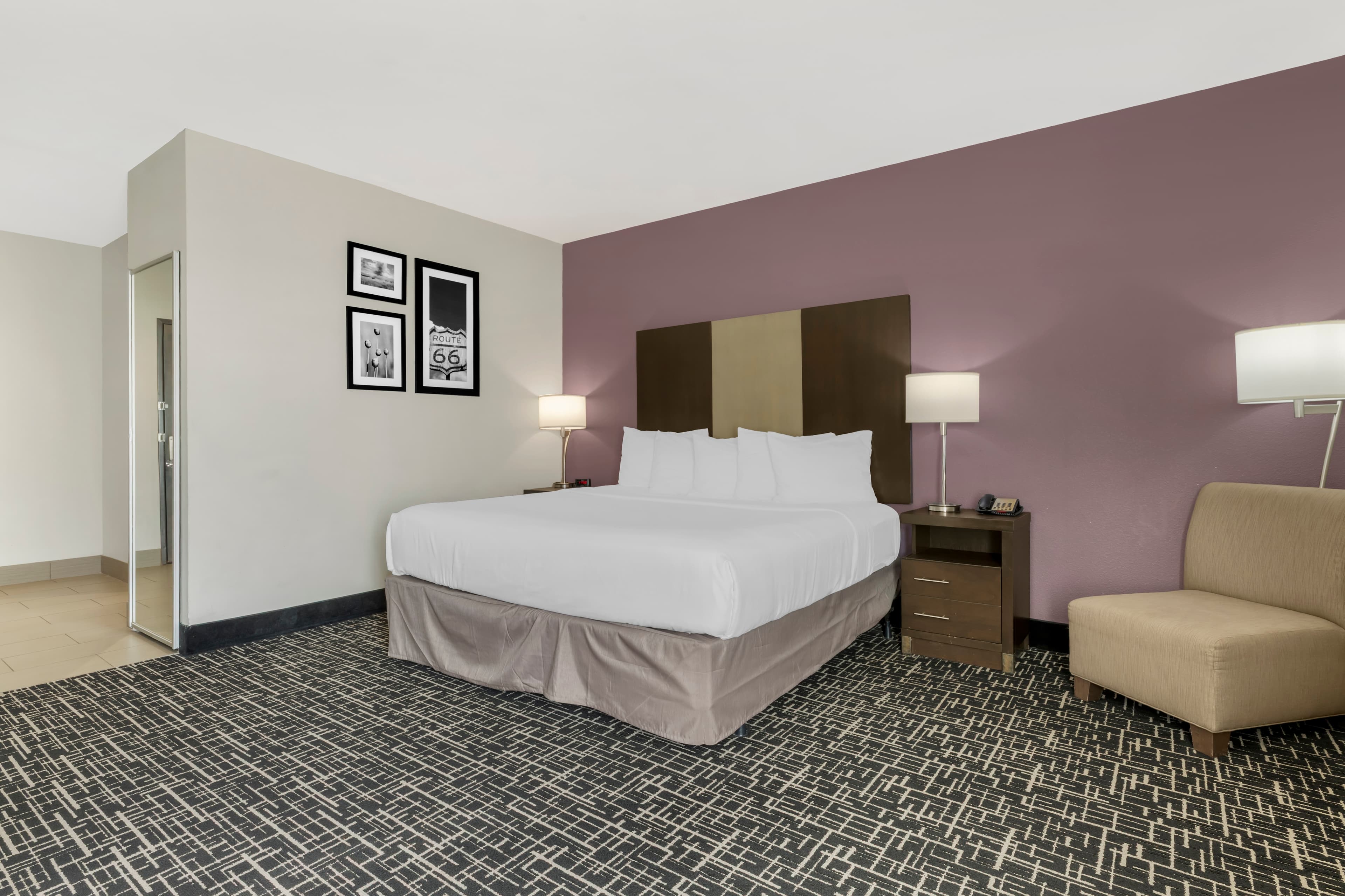 Comfort Inn & Suites - Image 2