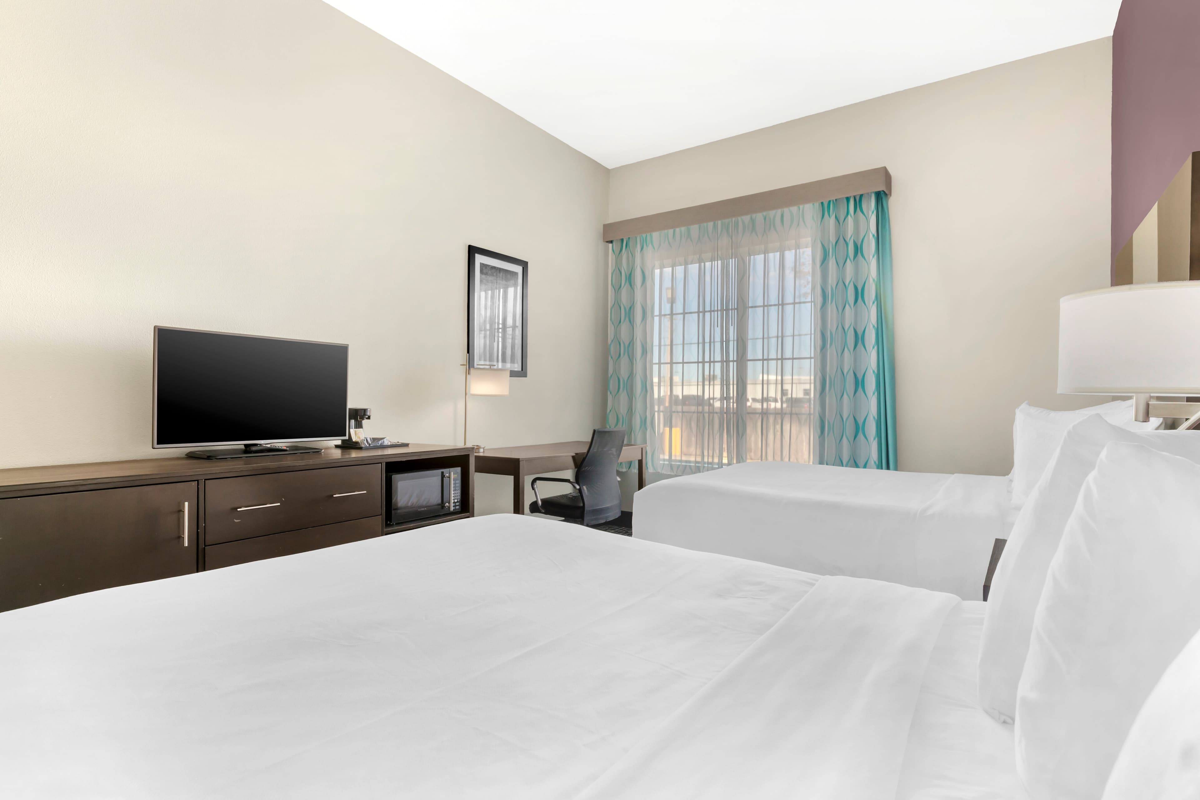 Comfort Inn & Suites — 9
