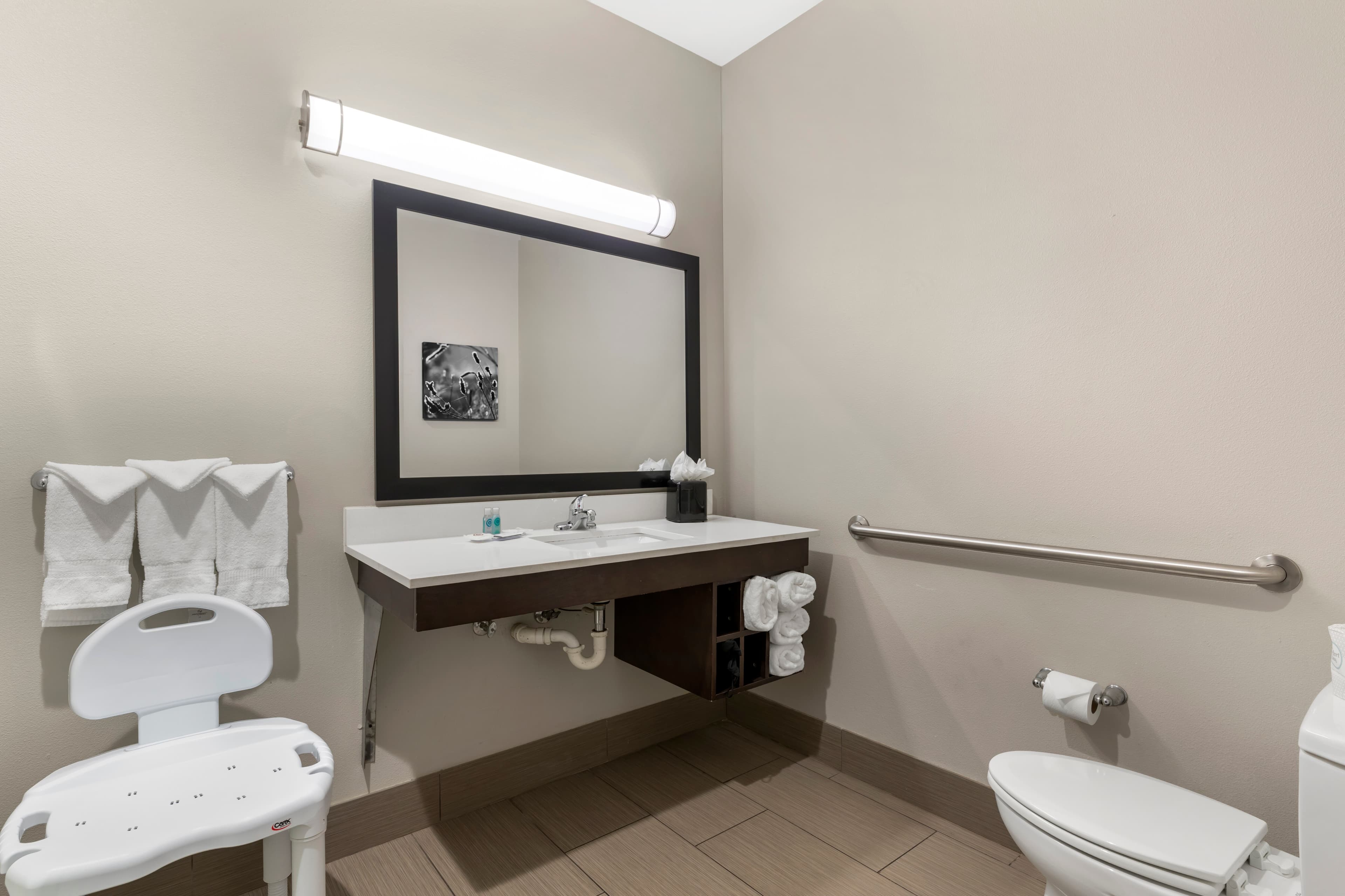 Comfort Inn & Suites — 10