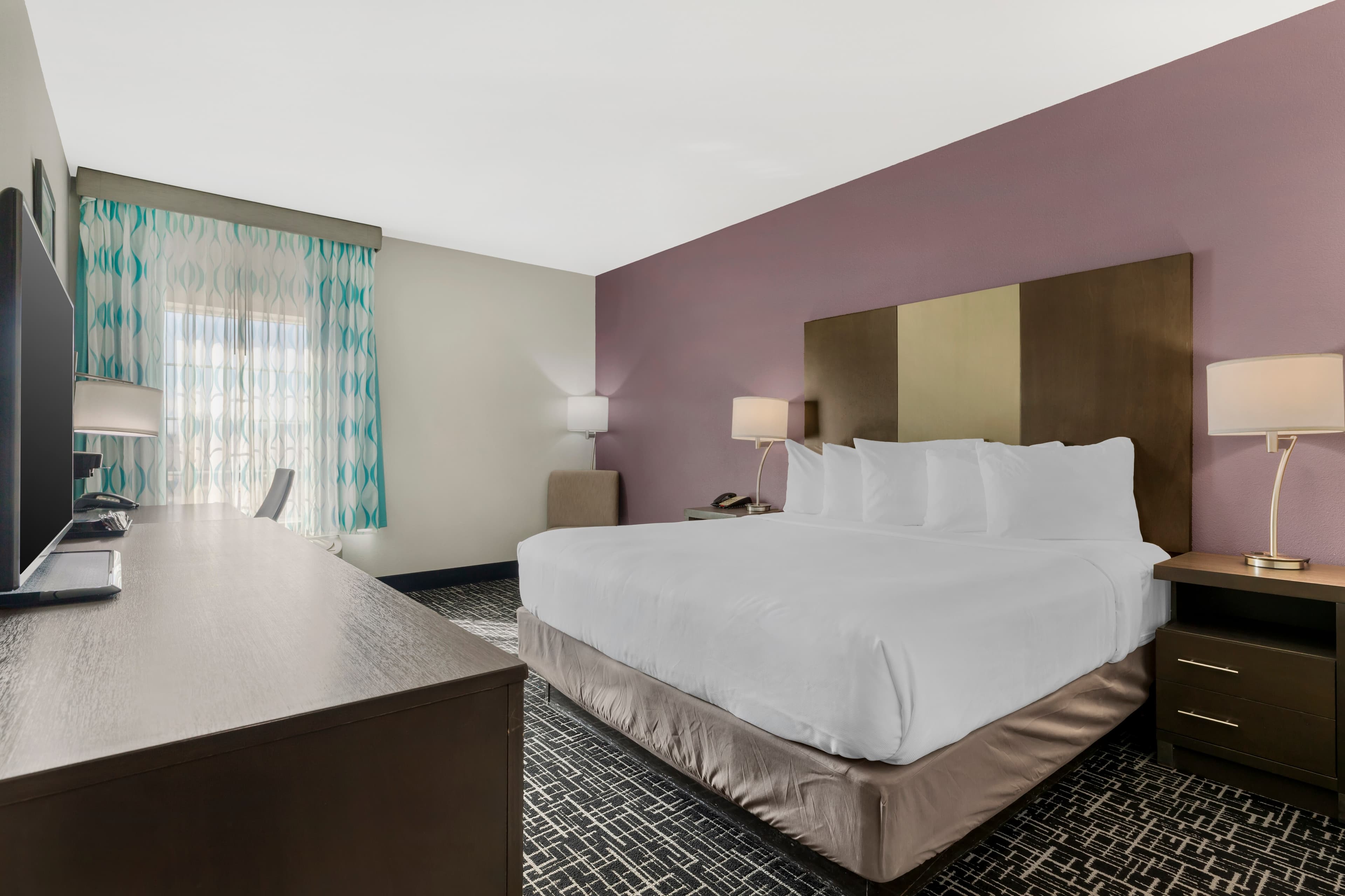 Comfort Inn & Suites — 12