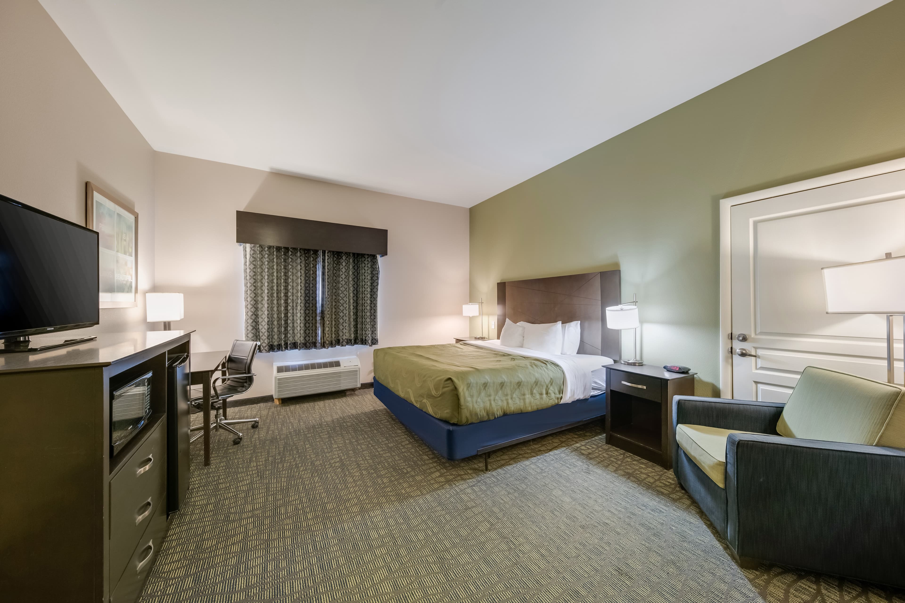 Quality Inn & Suites Ardmore — 6