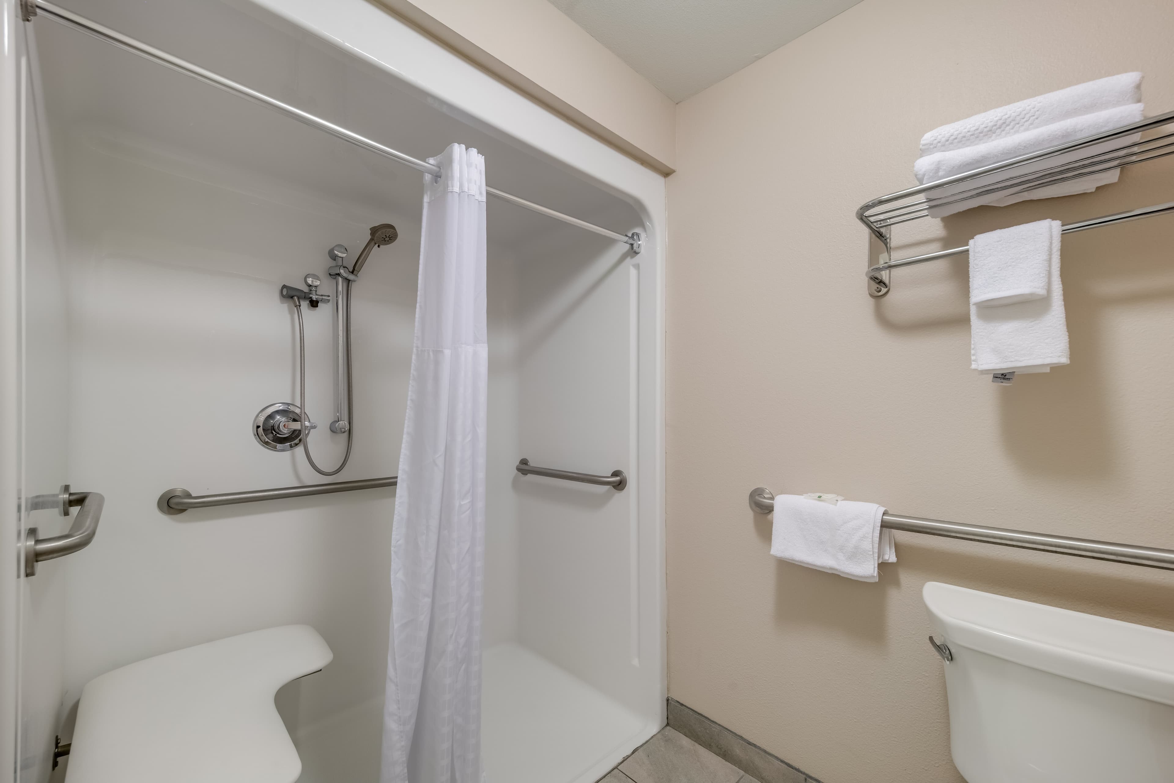 Quality Inn & Suites Ardmore — 7