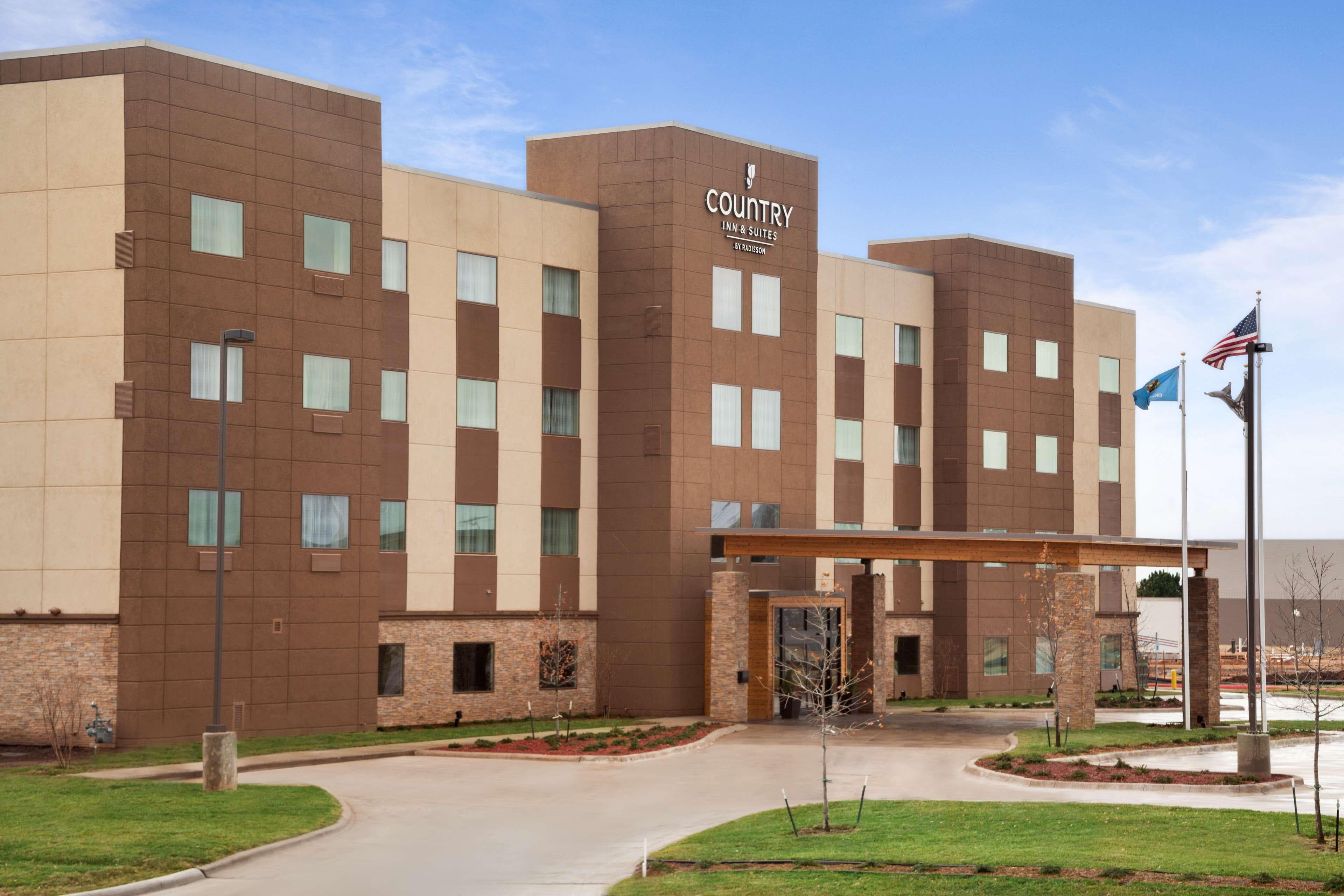 Country Inn & Suites by Radisson, Enid, OK - Image 1