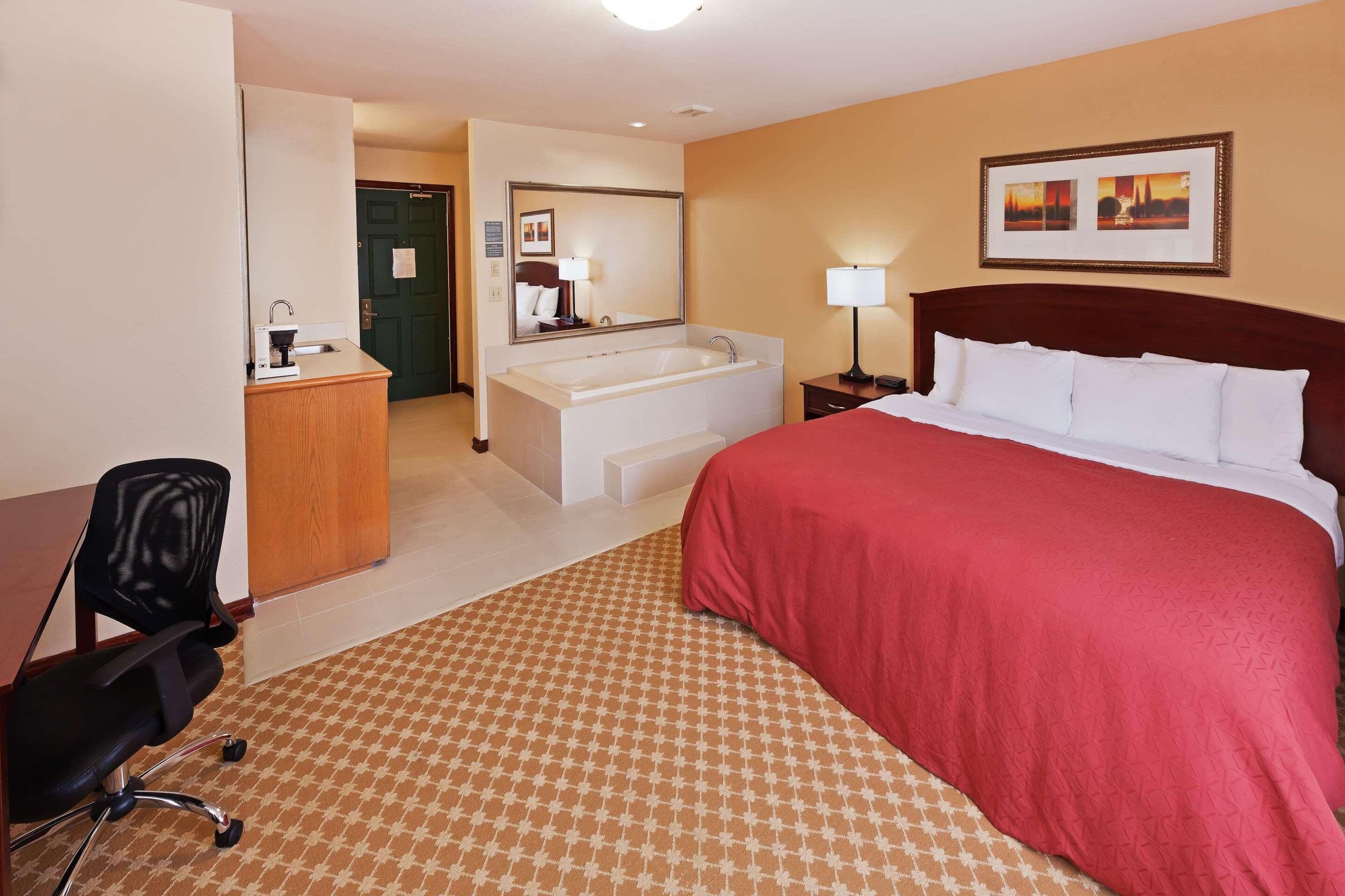 Country Inn & Suites by Radisson, Tulsa, OK — 6