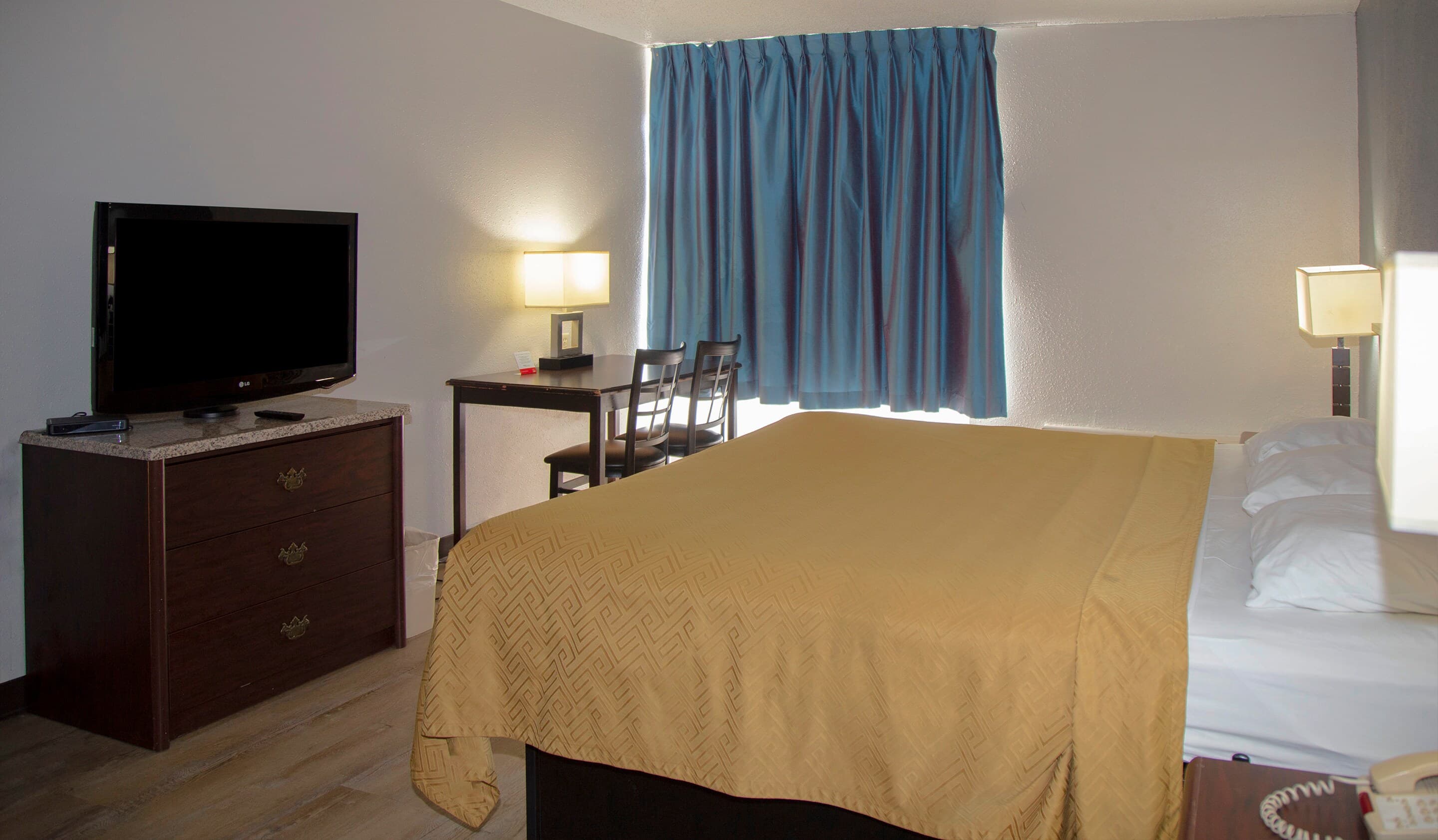 Econo Lodge Ardmore — 21