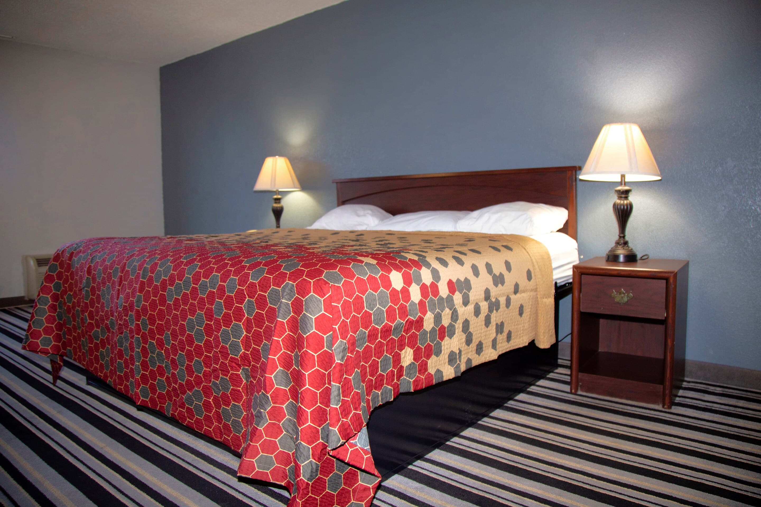 Econo Lodge Ardmore — 9