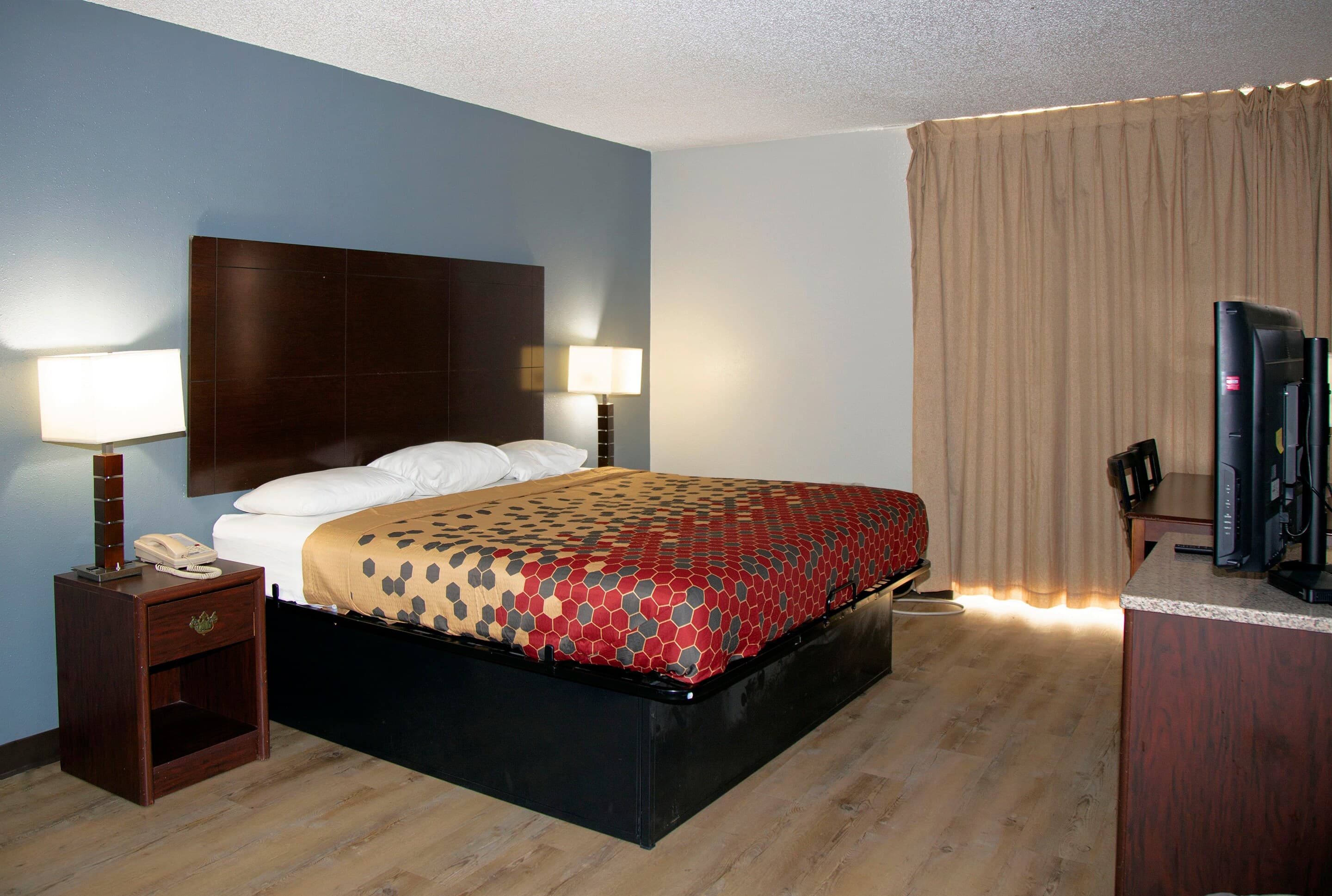 Econo Lodge Ardmore — 16