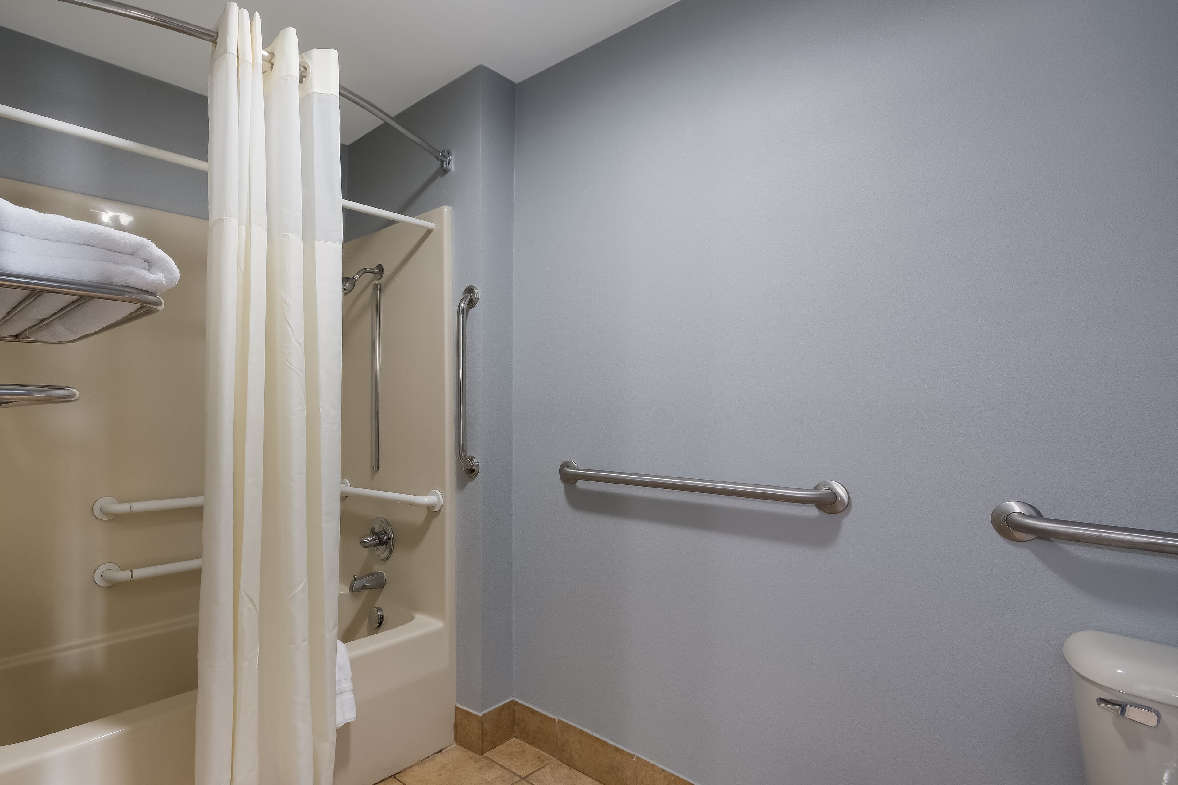 Quality Inn & Suites Oklahoma City North — 9
