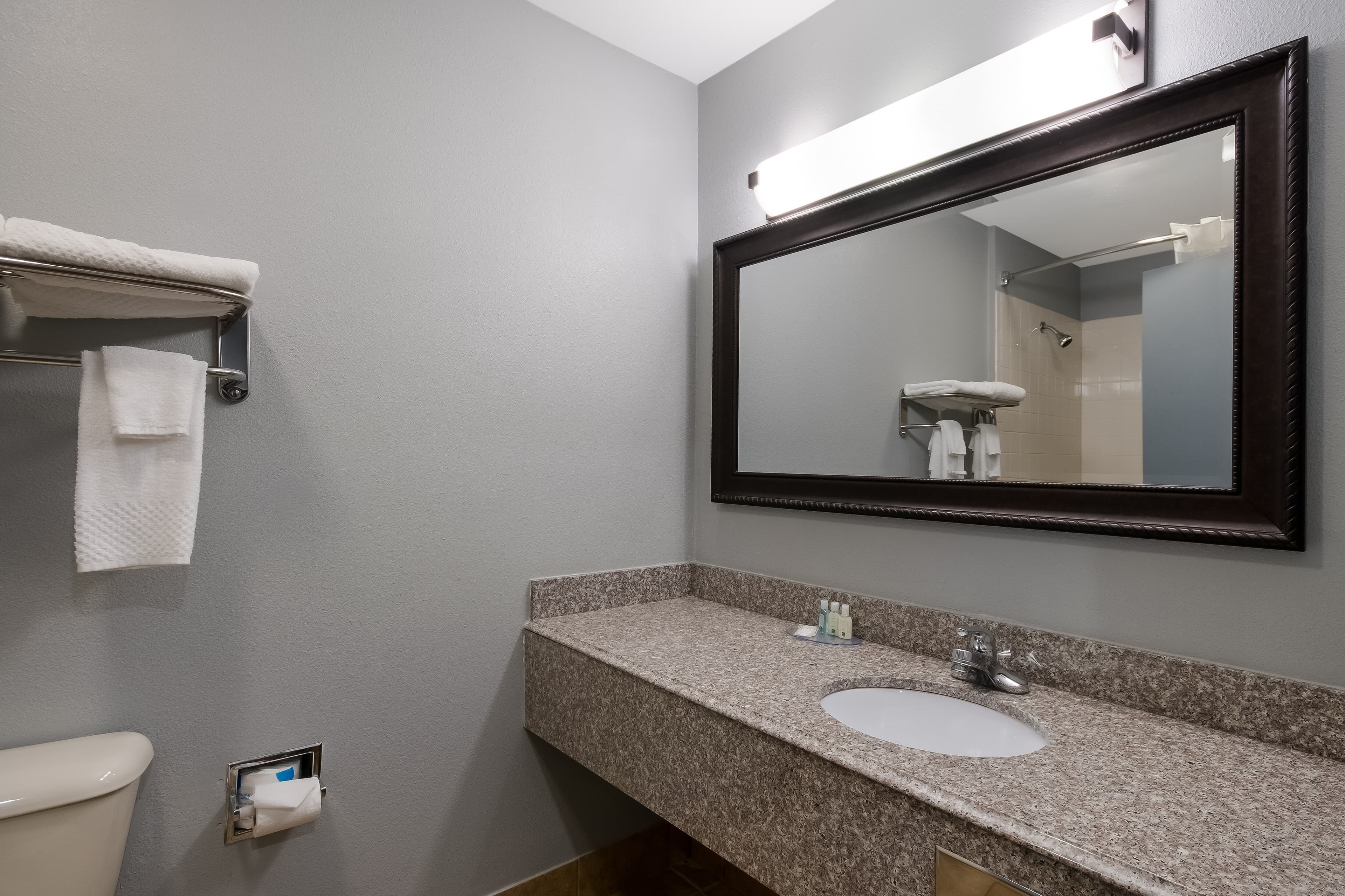 Quality Inn & Suites Oklahoma City North — 19