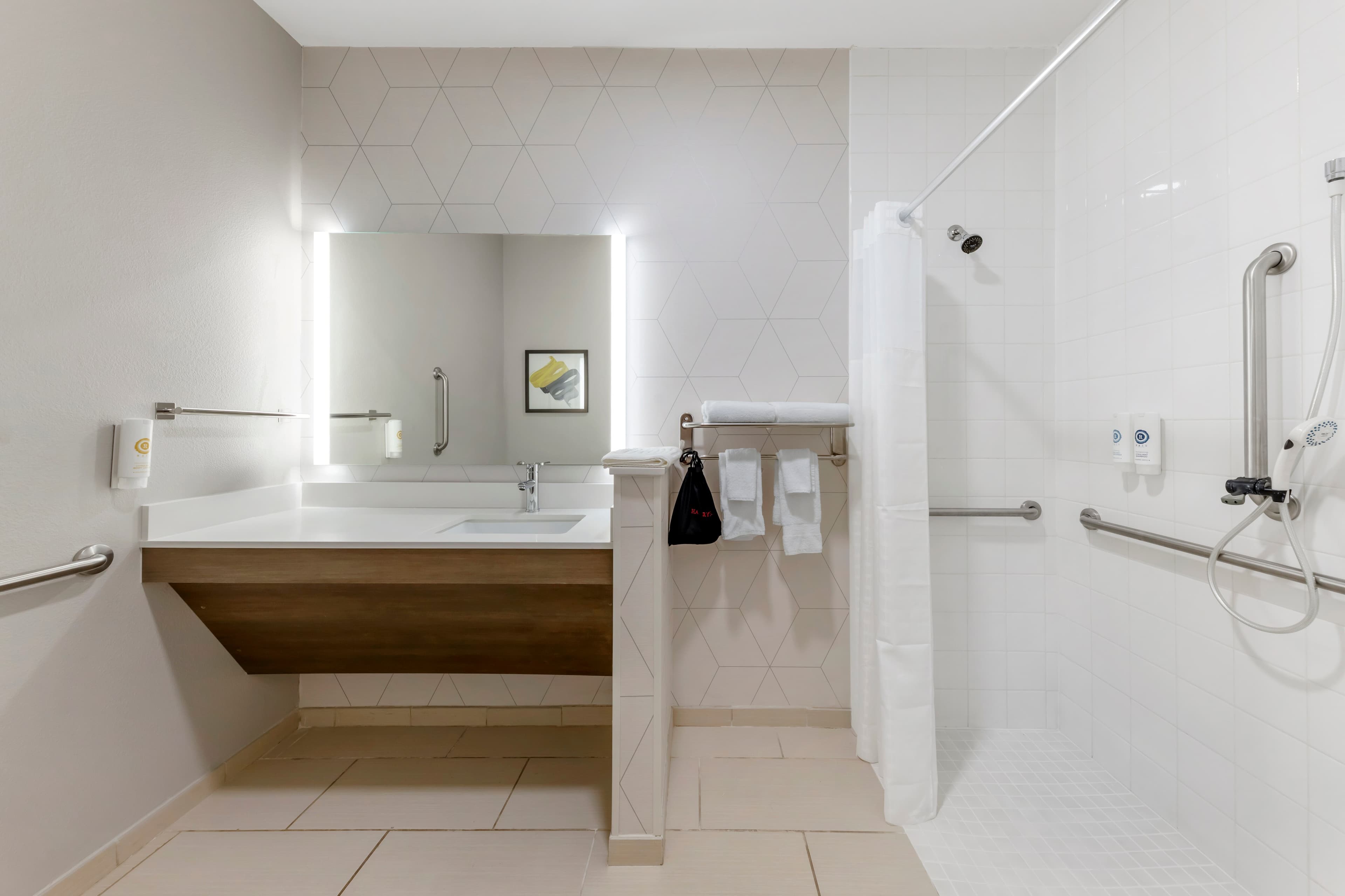 Comfort Inn & Suites Oklahoma City North - Quail Springs — 17