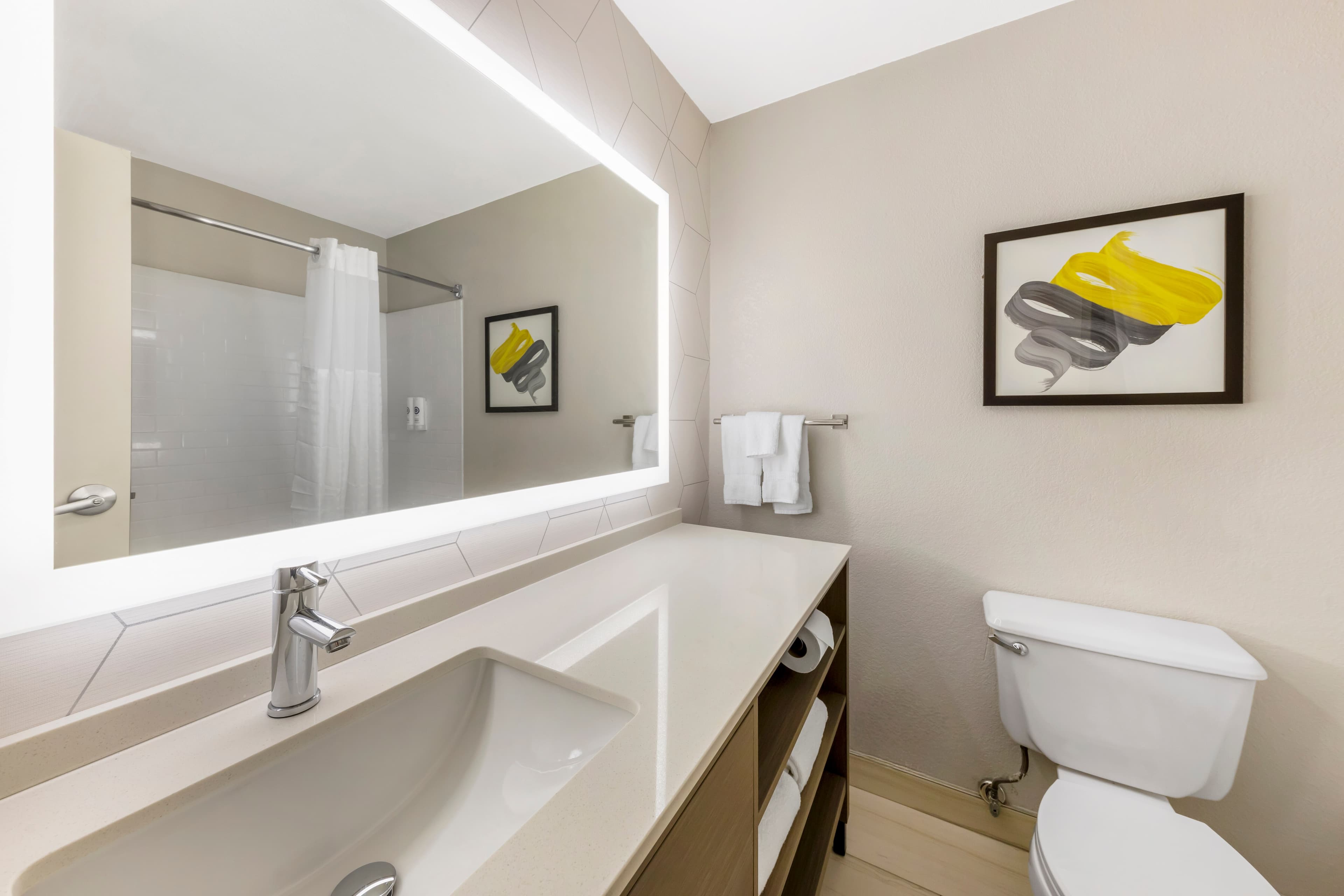 Comfort Inn & Suites Oklahoma City North - Quail Springs — 13