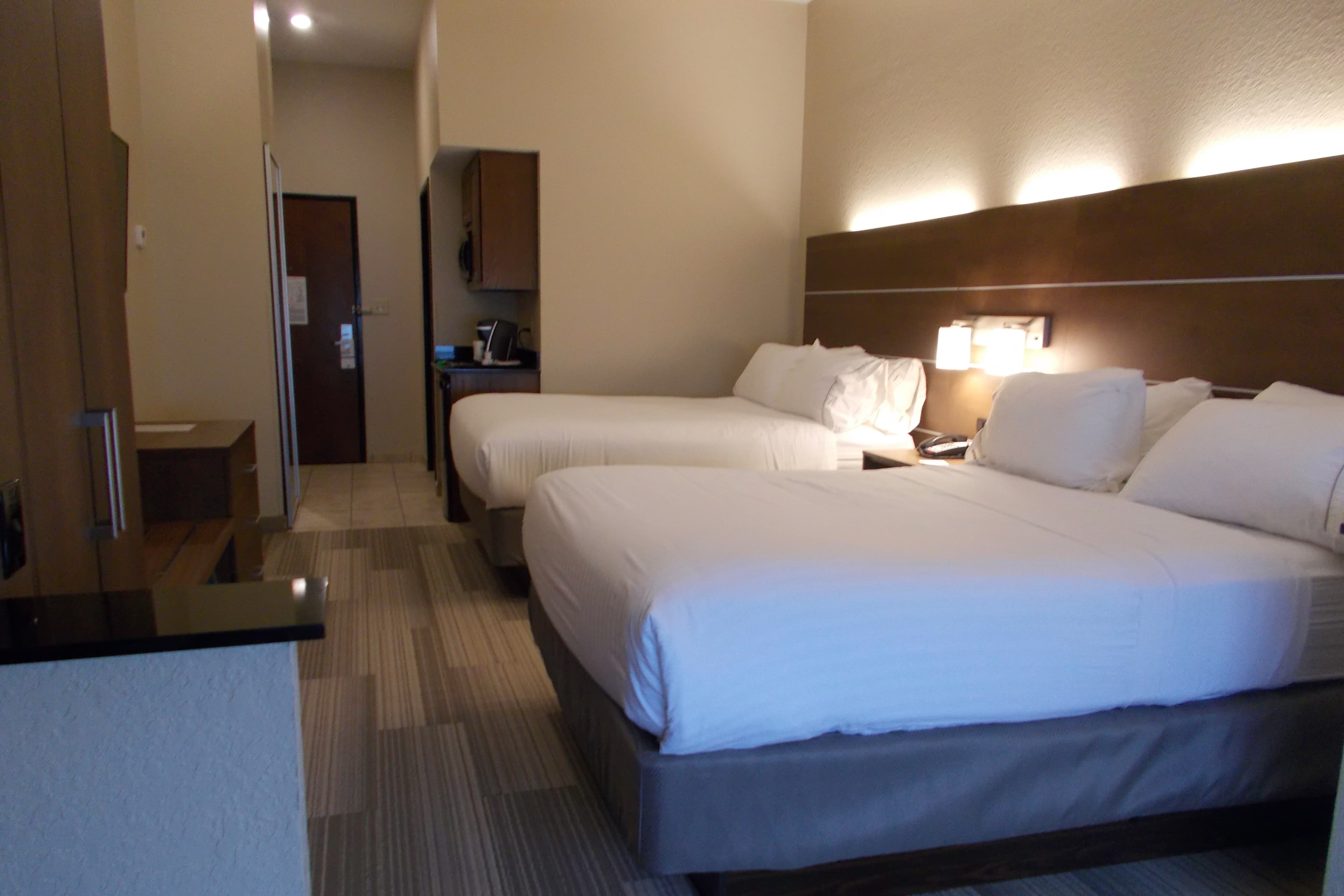 Comfort Inn & Suites Miami - Route 66 — 20