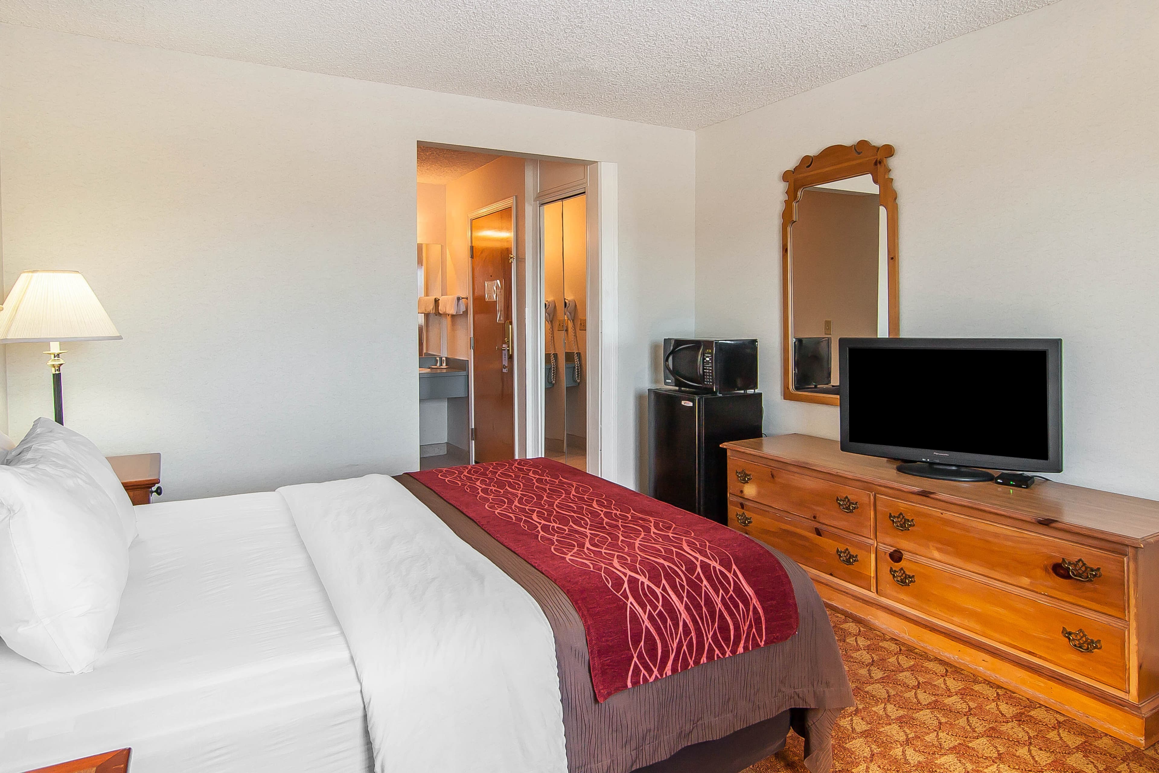Quality Inn - Image 2
