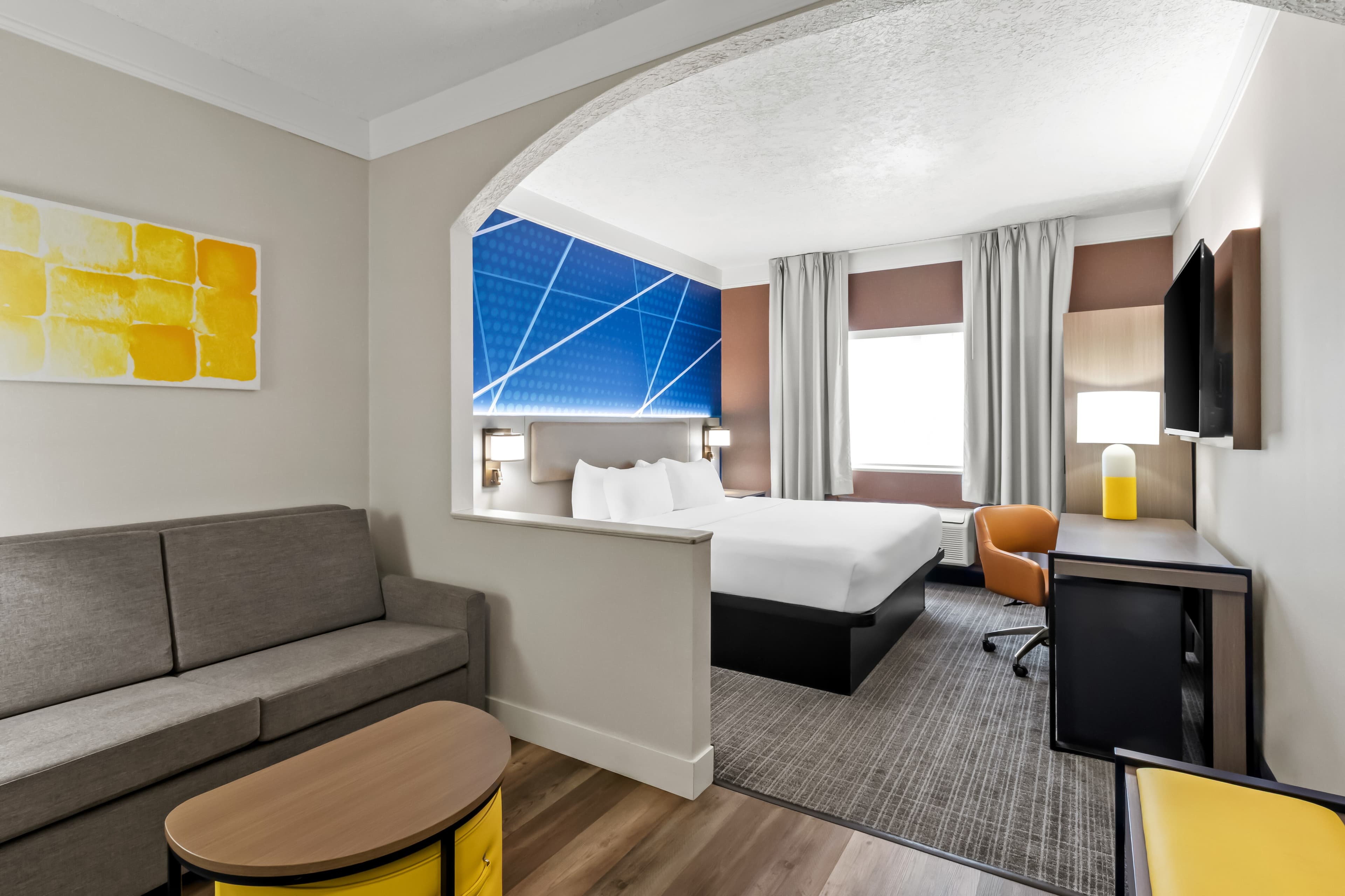 Comfort Suites Clackamas - Image 2