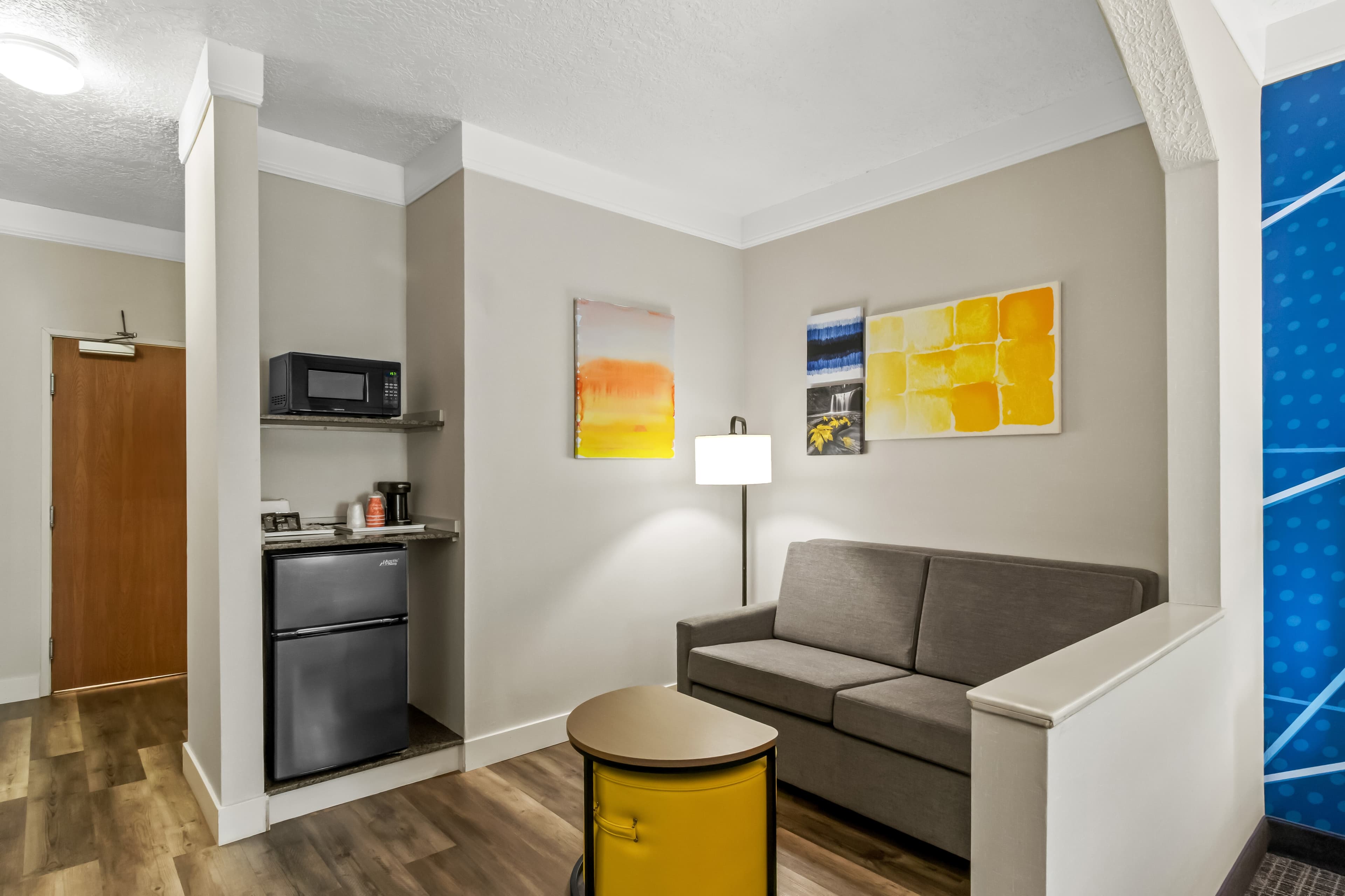 Comfort Suites Clackamas - Image 3