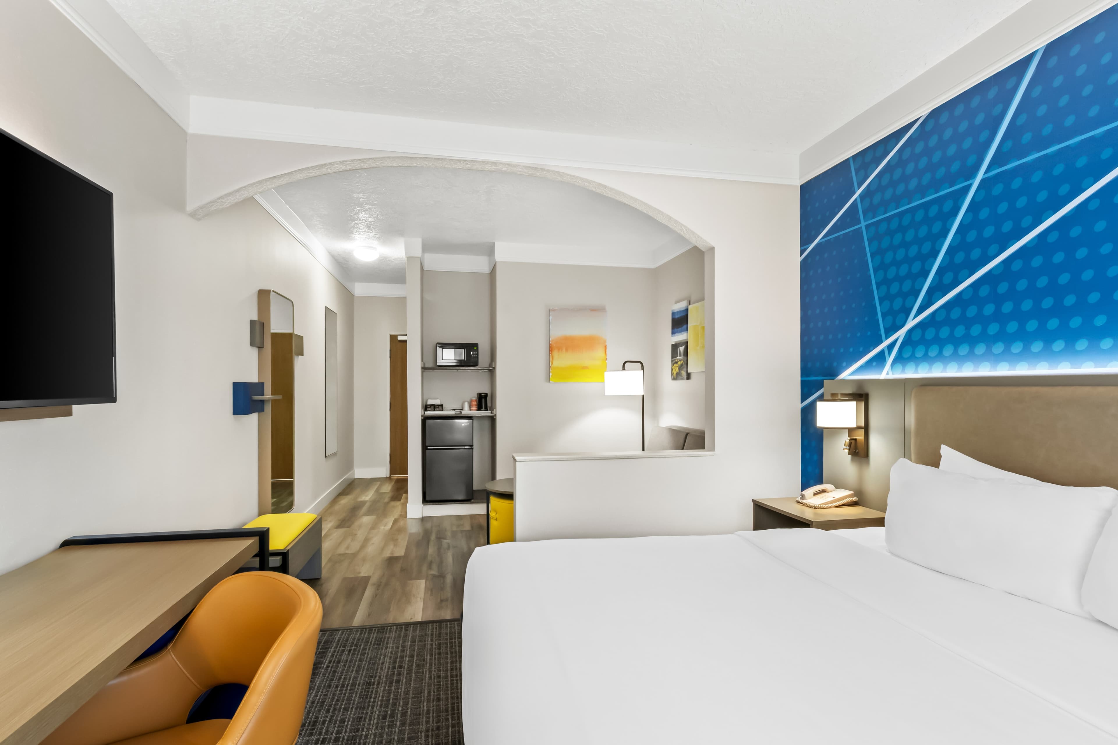 Comfort Suites Clackamas - Image 4