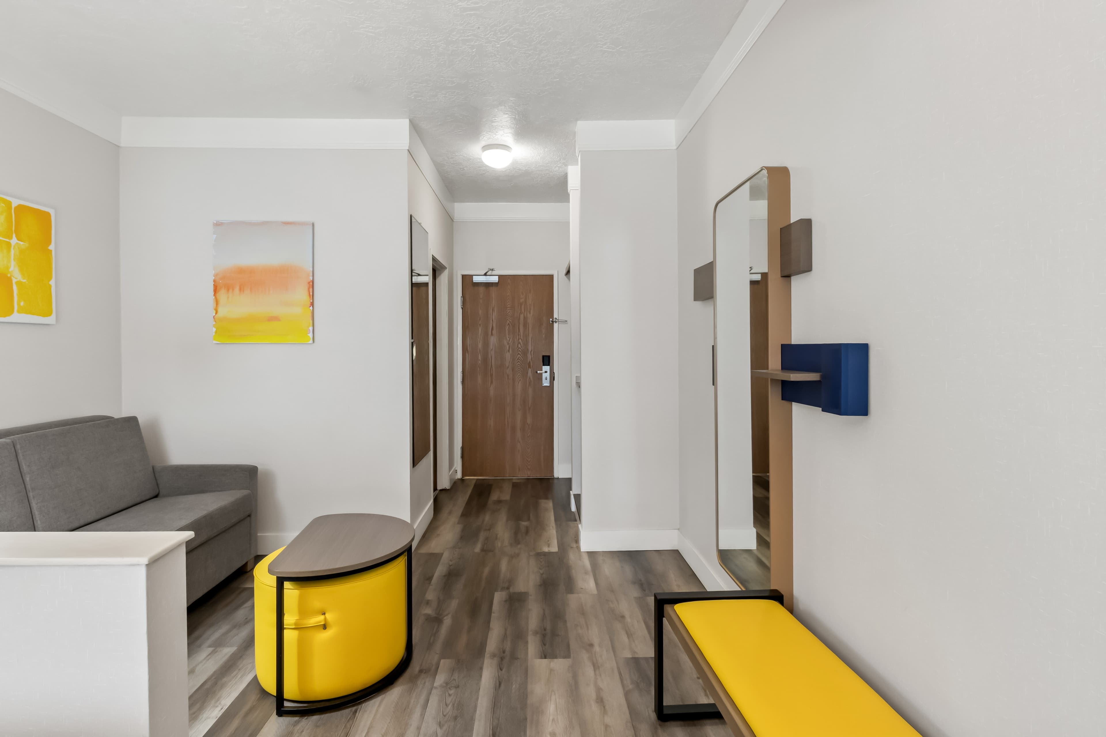 Comfort Suites Clackamas — 13