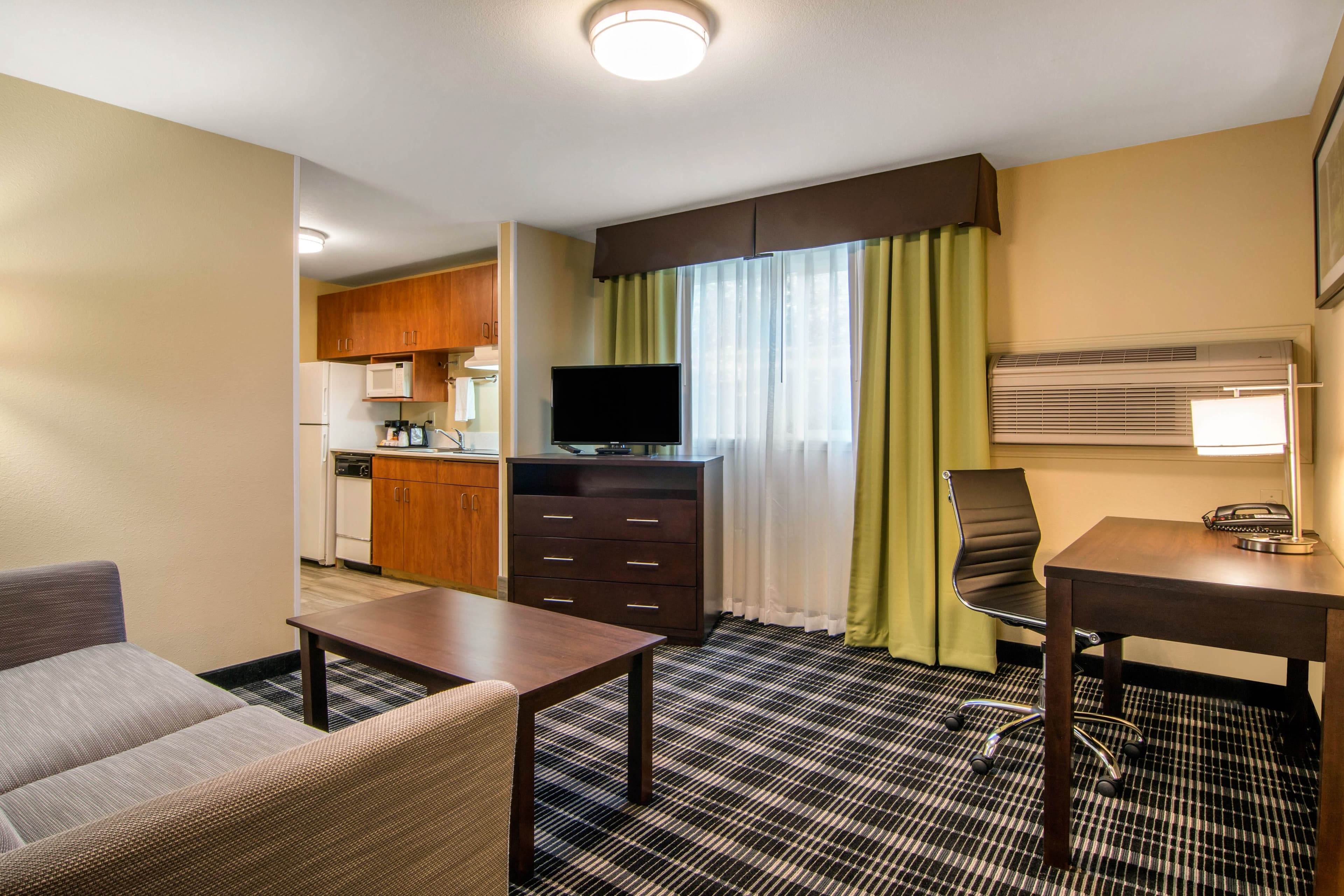Quality Inn & Suites Albany Corvallis - Image 2