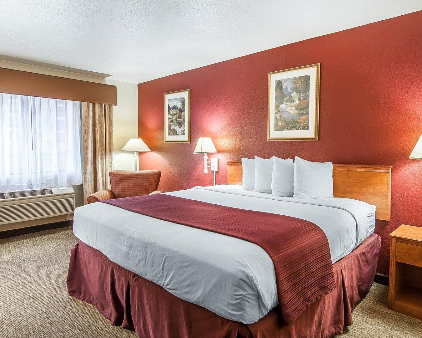 Quality Inn Downtown Convention Center - Image 2