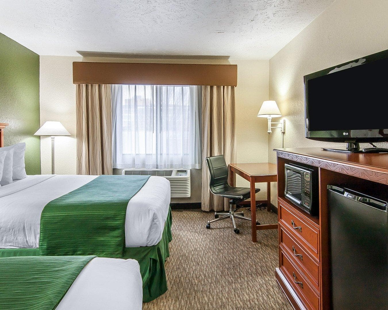 Quality Inn Downtown Convention Center — 8