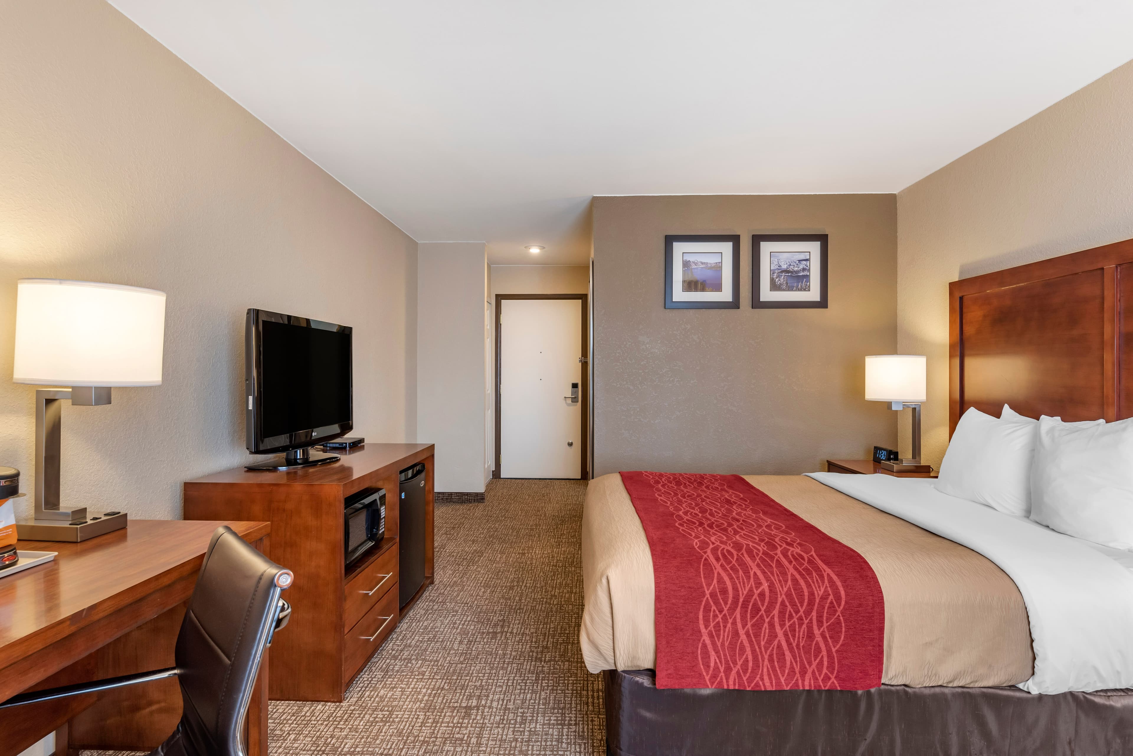 Comfort Inn & Suites Klamath Falls — 8