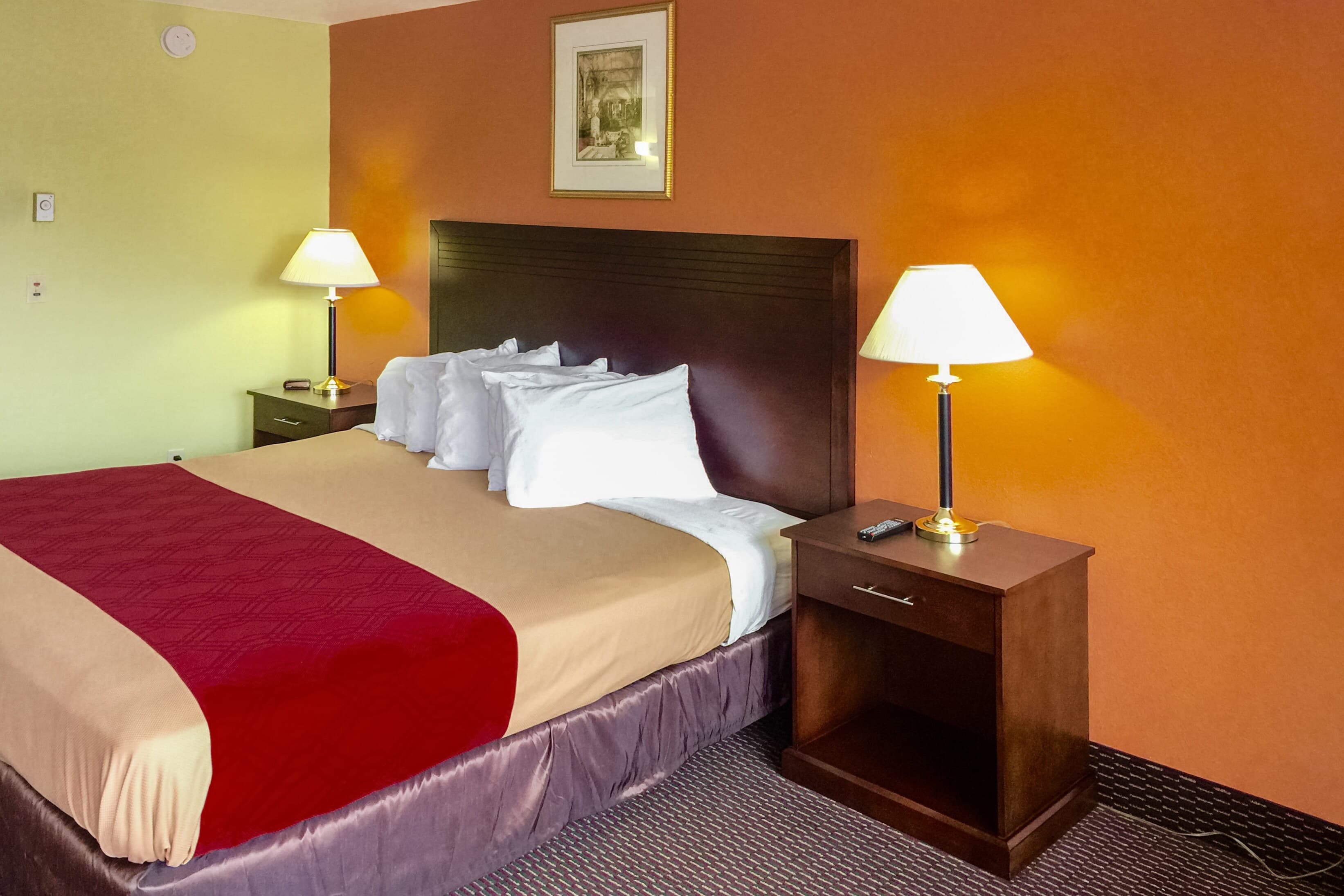 Rodeway Inn Willamette River - Image 5