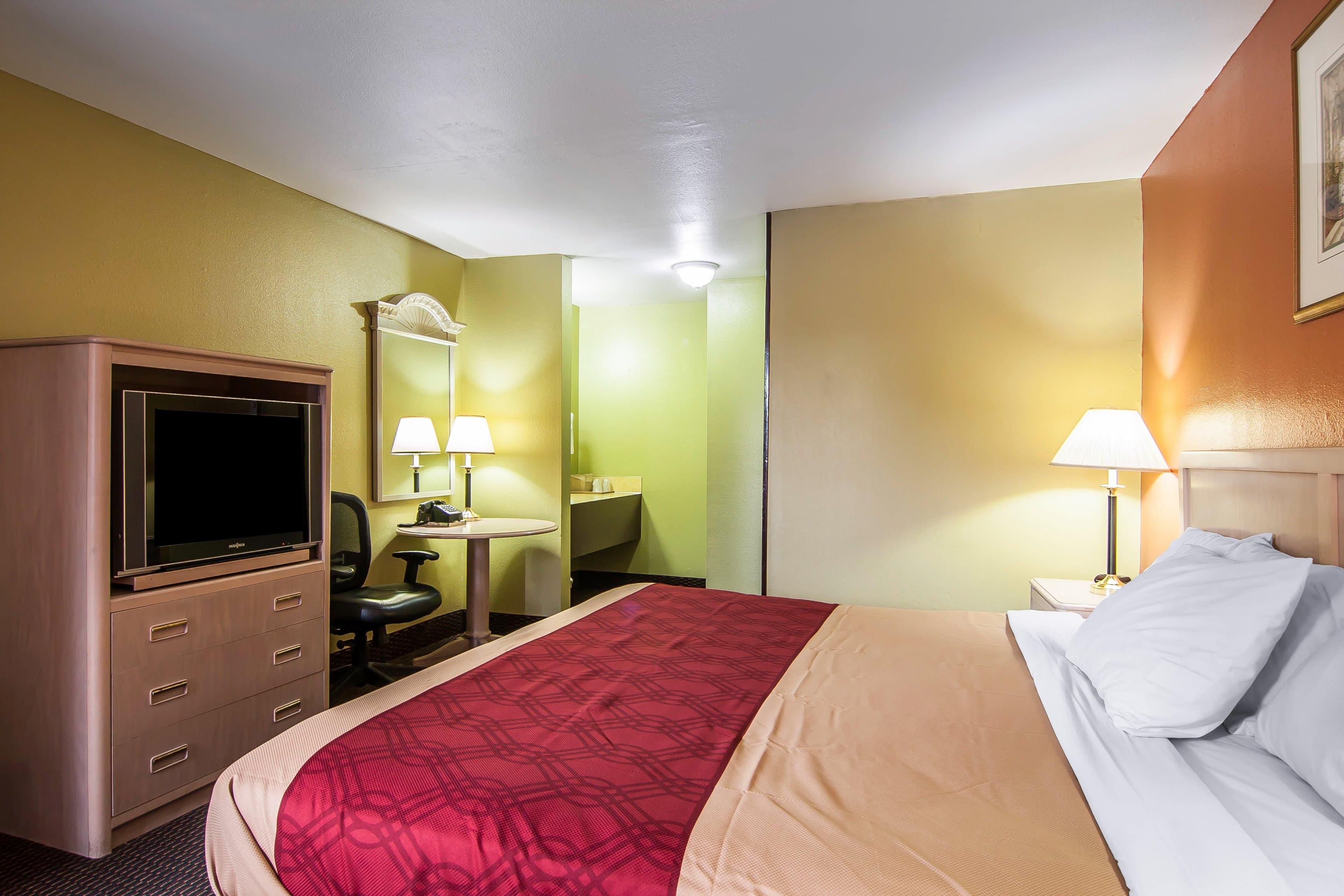 Rodeway Inn Willamette River — 8