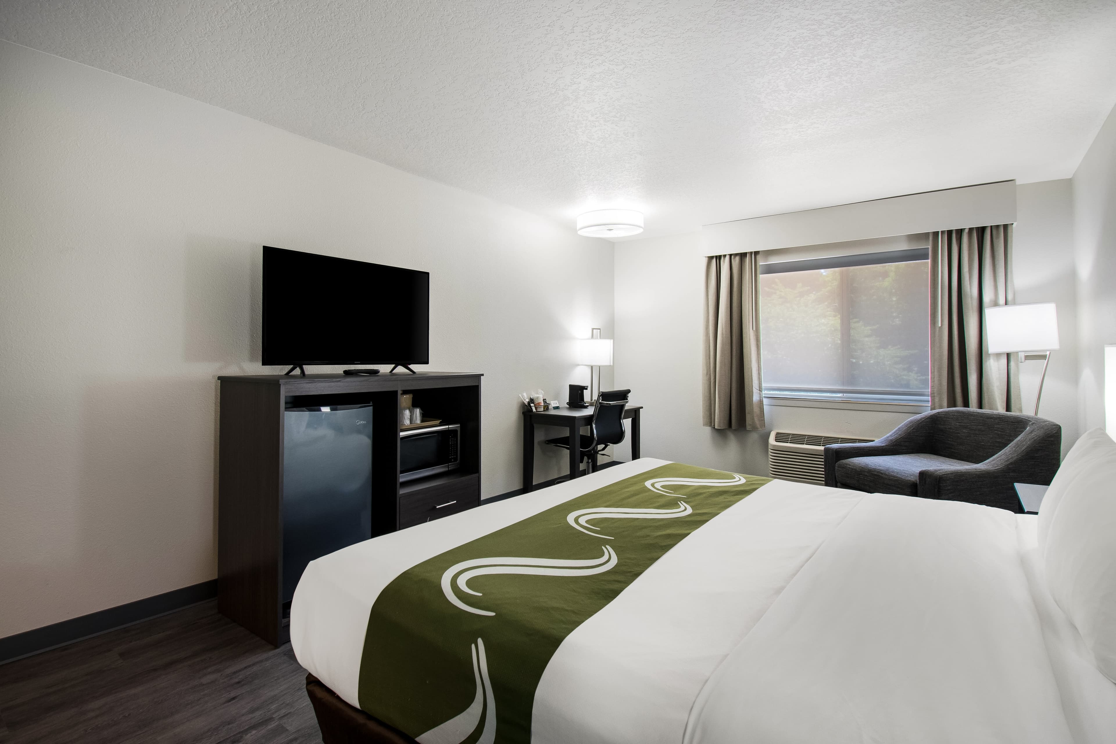 Quality Inn & Suites Wilsonville — 8