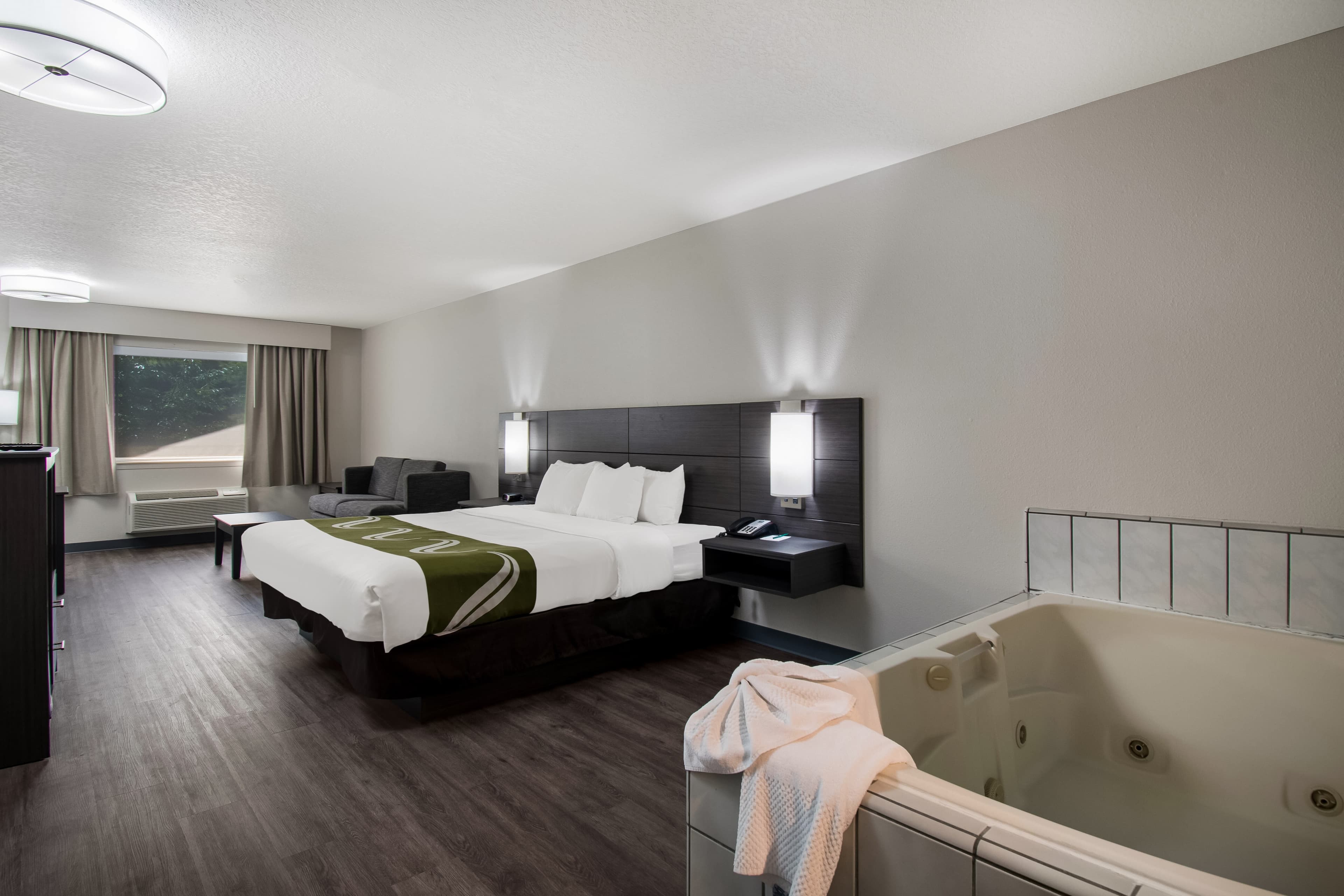 Quality Inn & Suites Wilsonville — 13